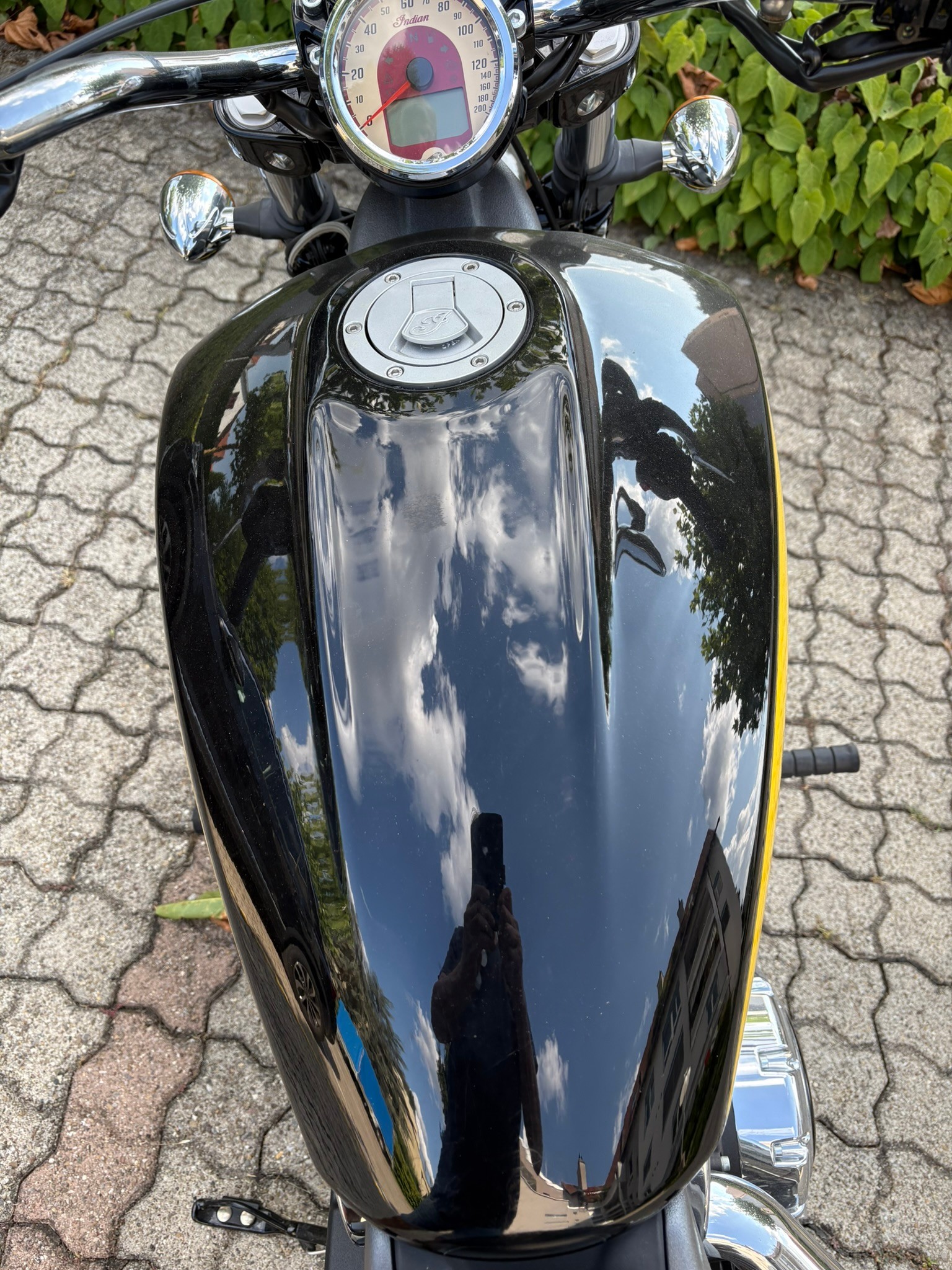 INDIAN Scout ABS-image-2