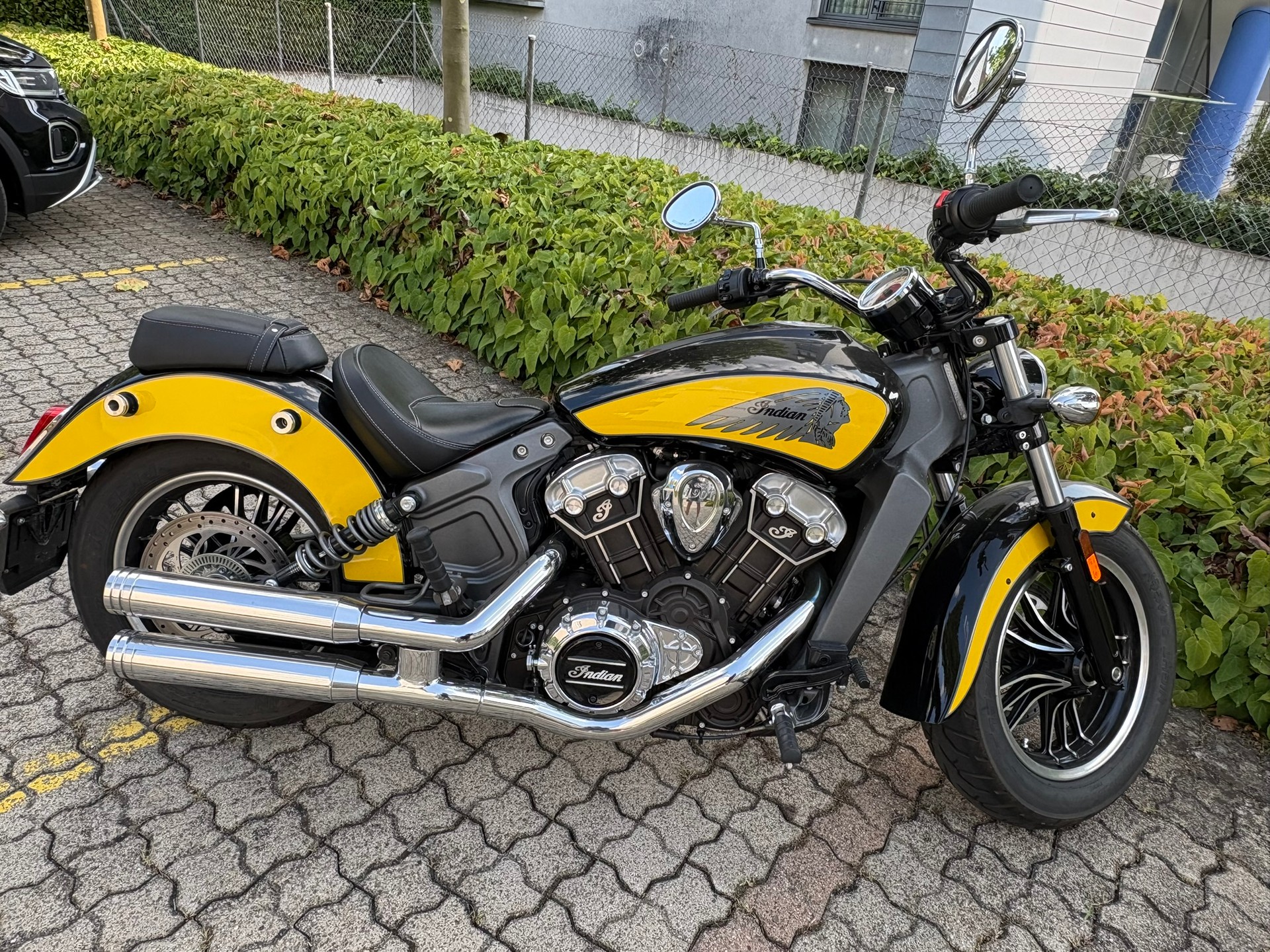 INDIAN Scout ABS-image-0