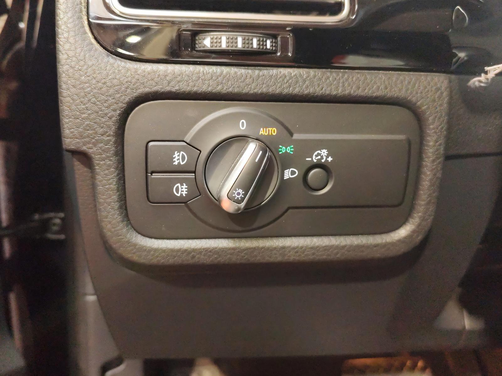 VW Touareg 3.0 V6 TDI 262 BMT TT 4Xm-image-14
