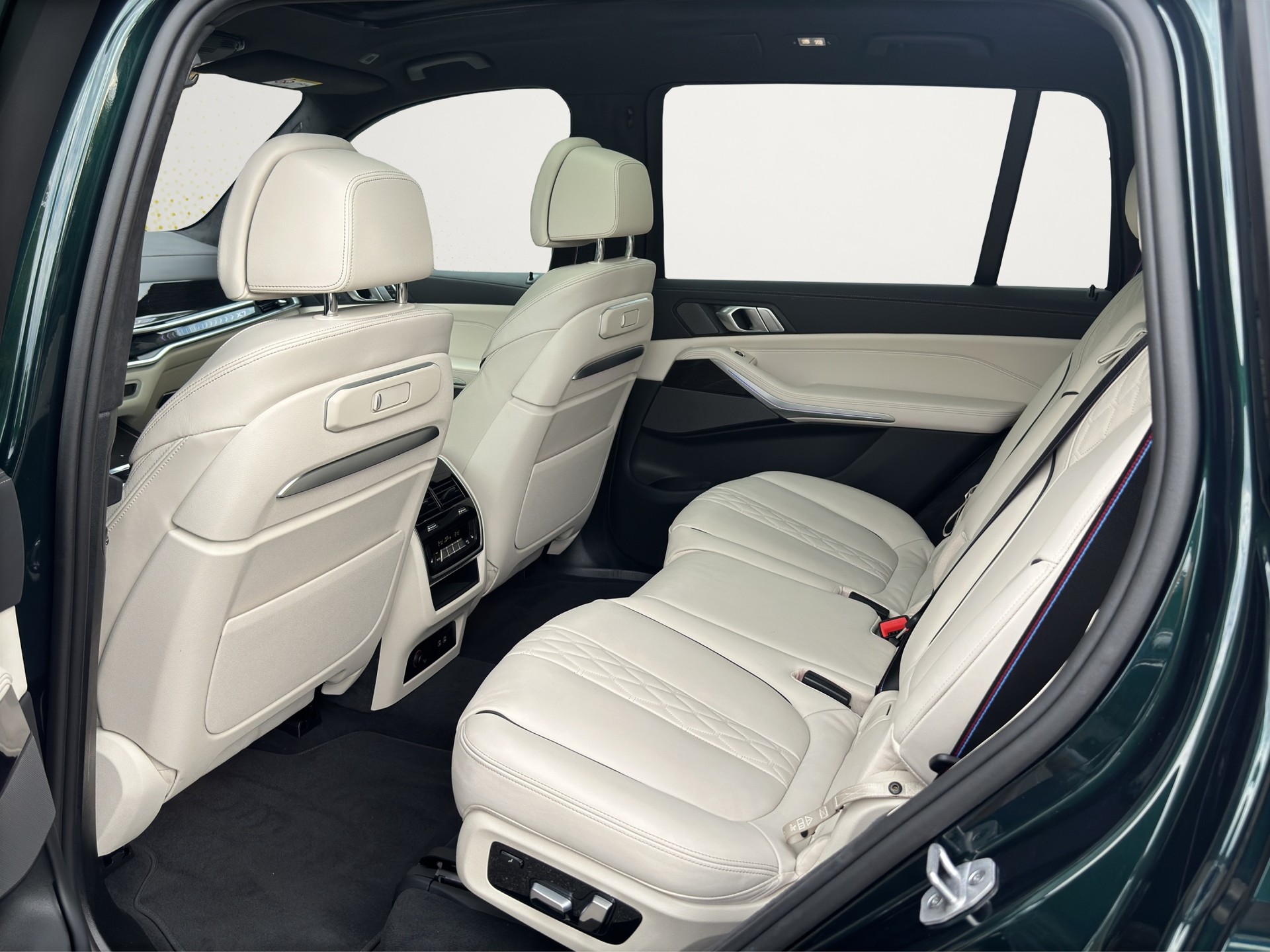BMW X7 xDrive 48V 40d M Sport Pro (CH) AHK FACELIFT INDIVIDUAL-image-13