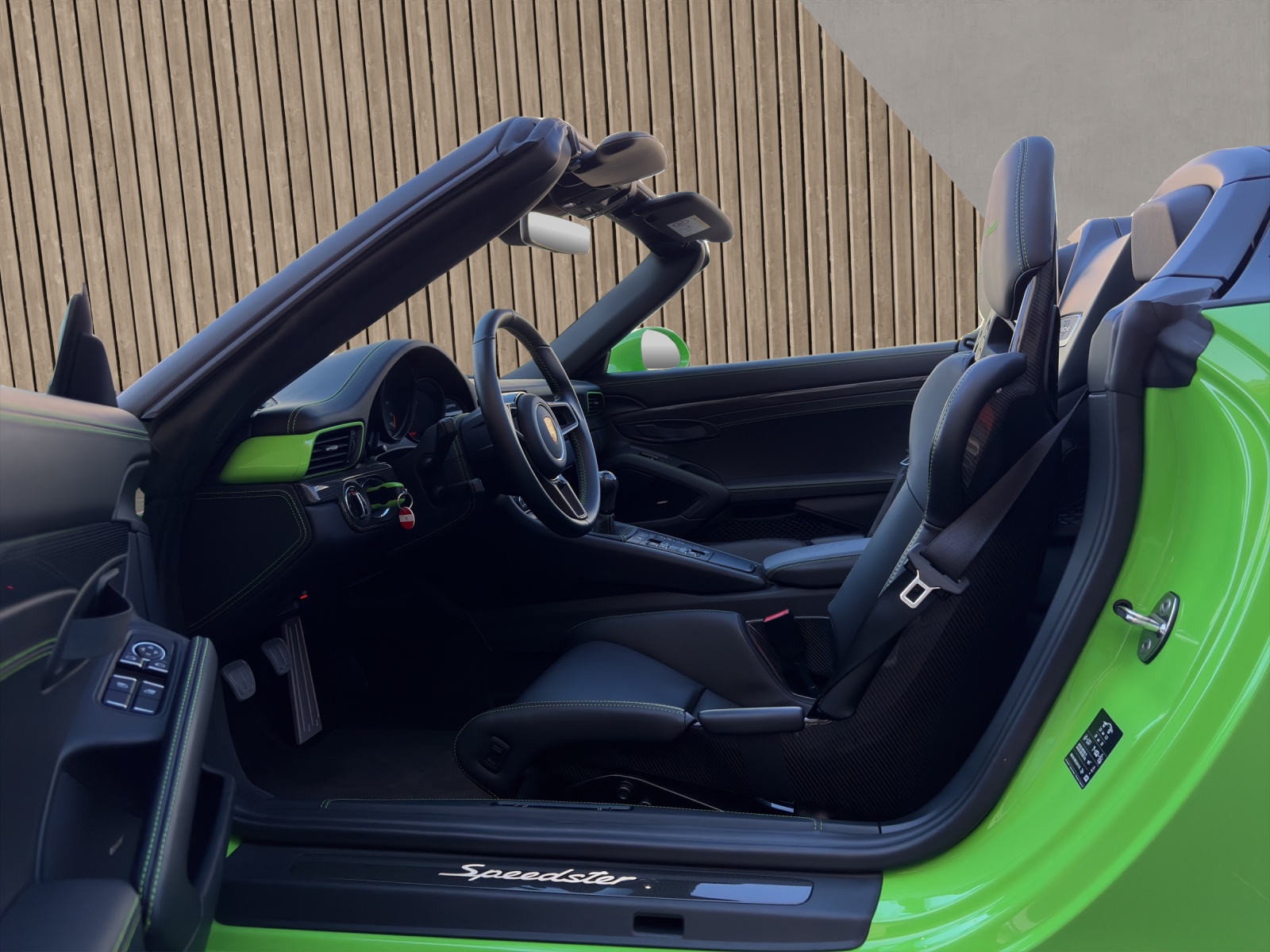 PORSCHE 911 Speedster-image-8
