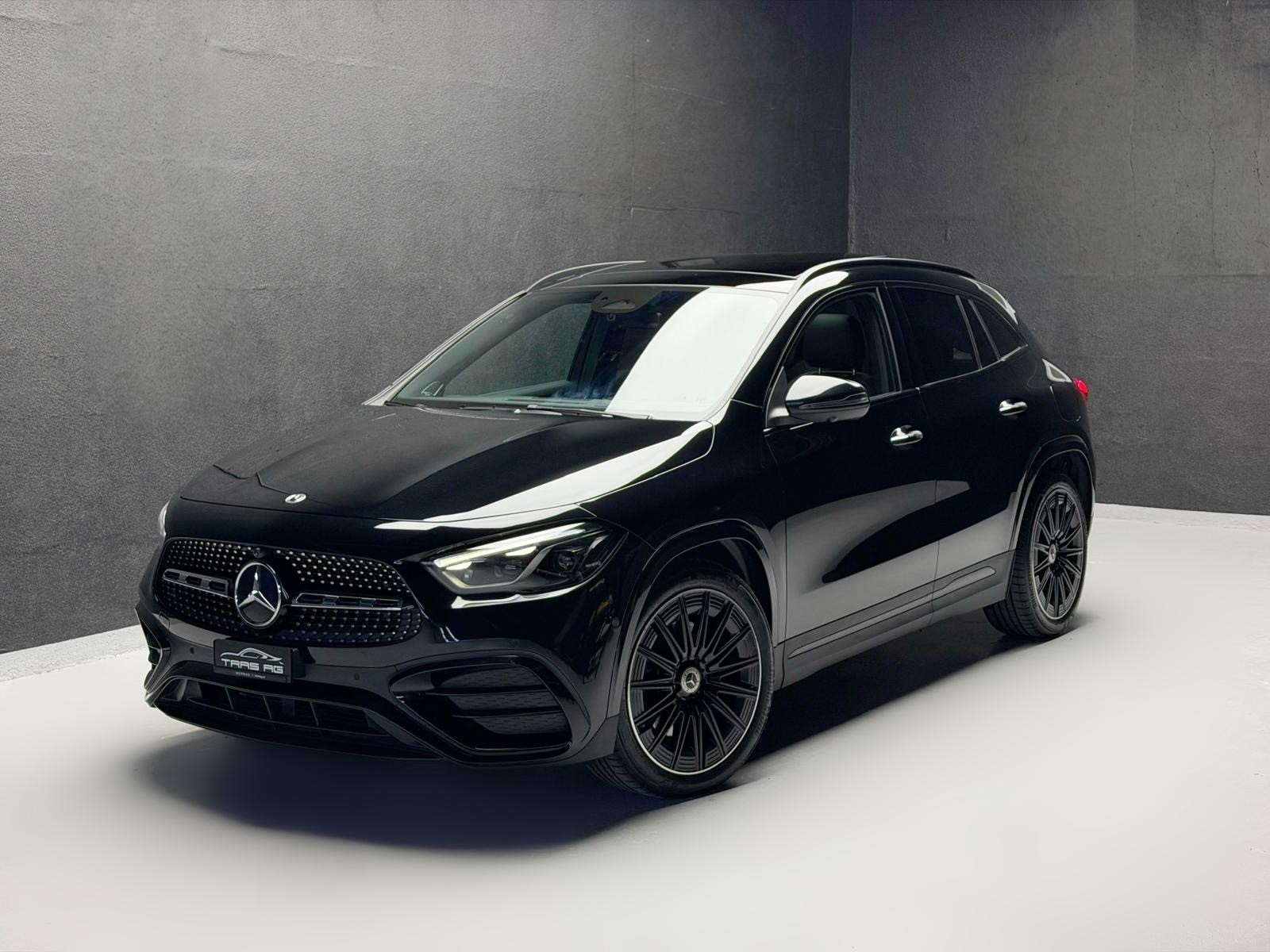 MERCEDES-BENZ GLA 250 4Matic 8G-DCT Swiss Star