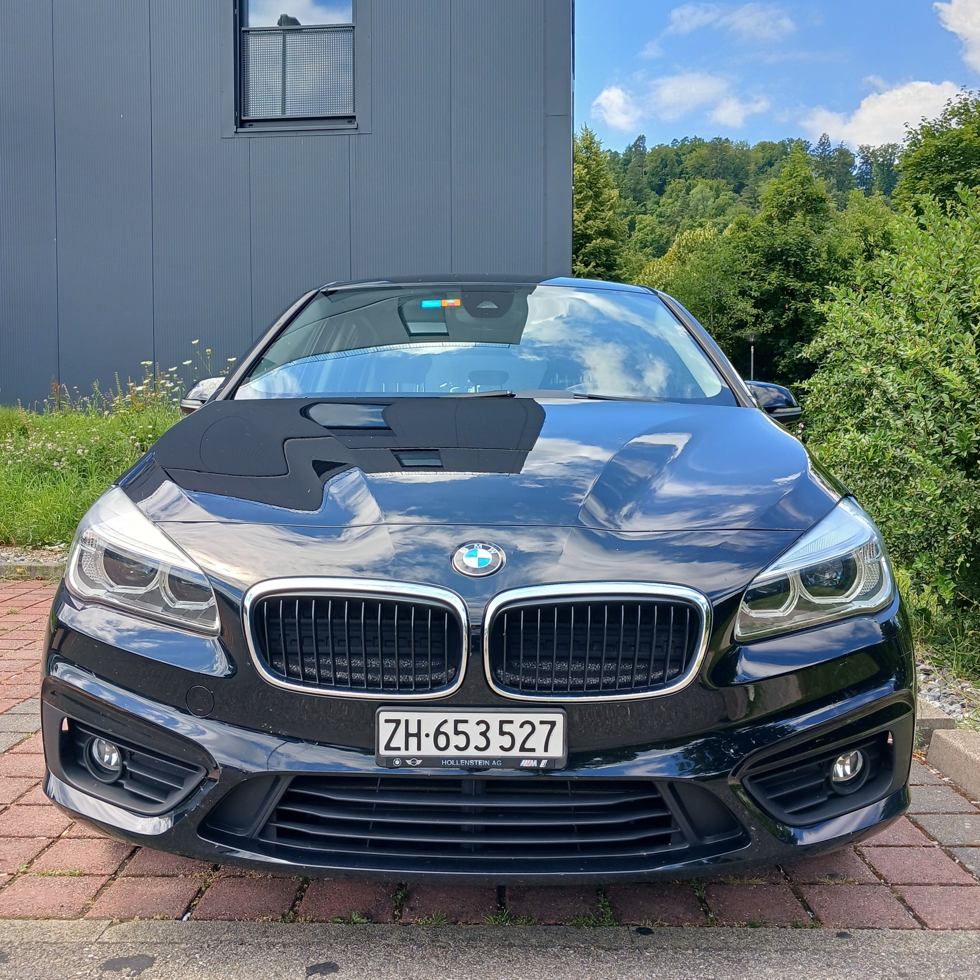 BMW 216d-image-2