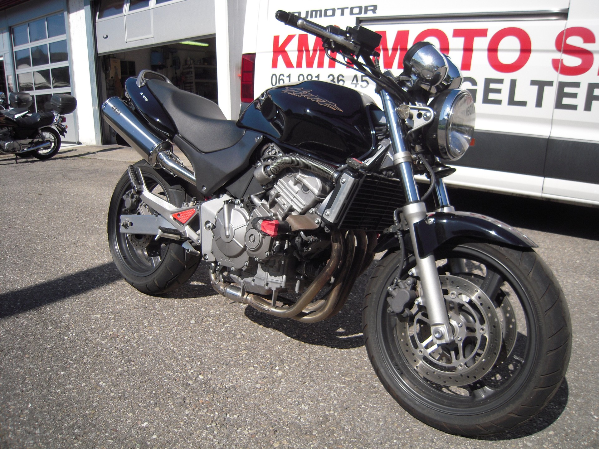 HONDA CB 600 F Hornet-image-1