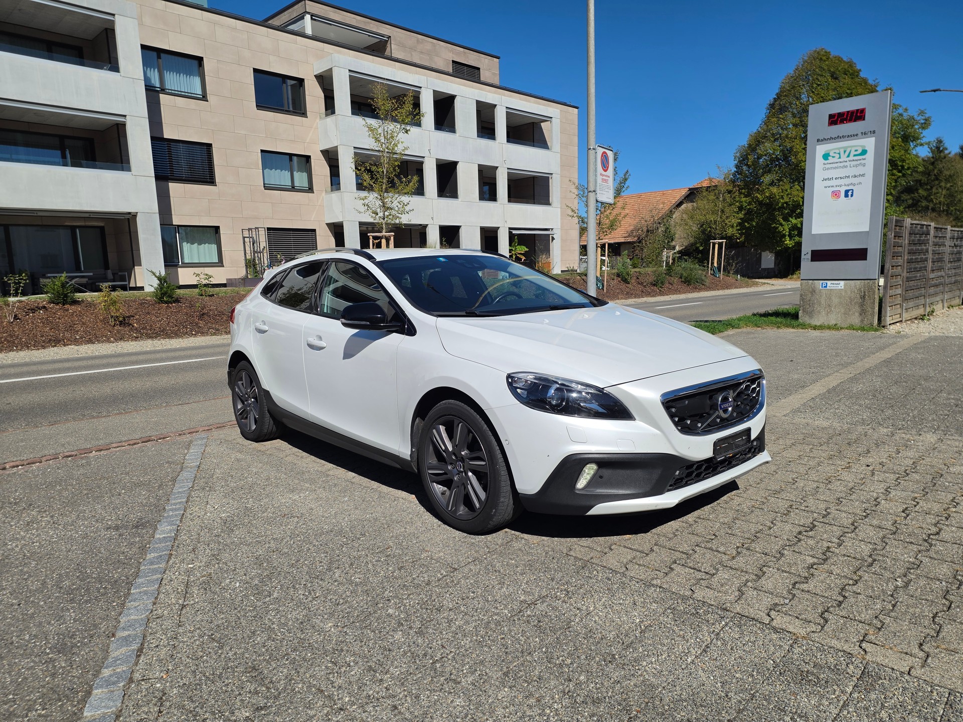 VOLVO V40 Cross Country T5 AWD Summum Geartronic