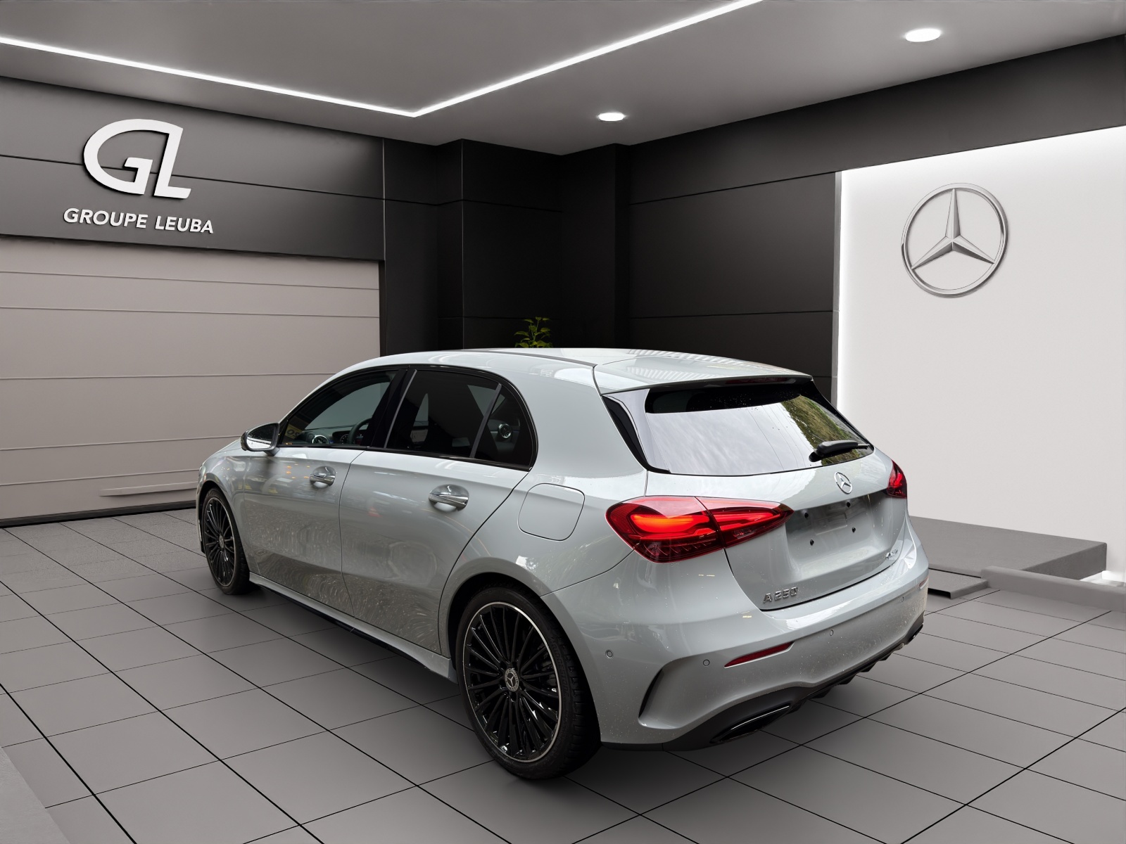 MERCEDES-BENZ A 250 4Matic 8G-DCT-showroom-element-3