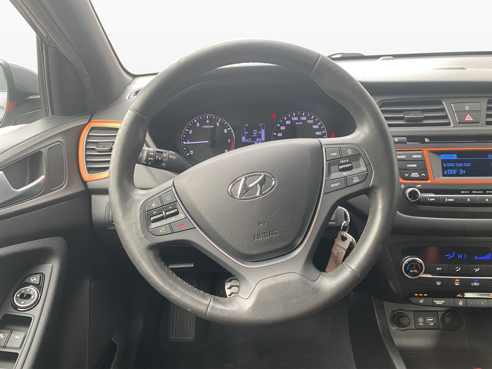 HYUNDAI i20 Active 1.0 T-GDi 120 Amplia-image-12