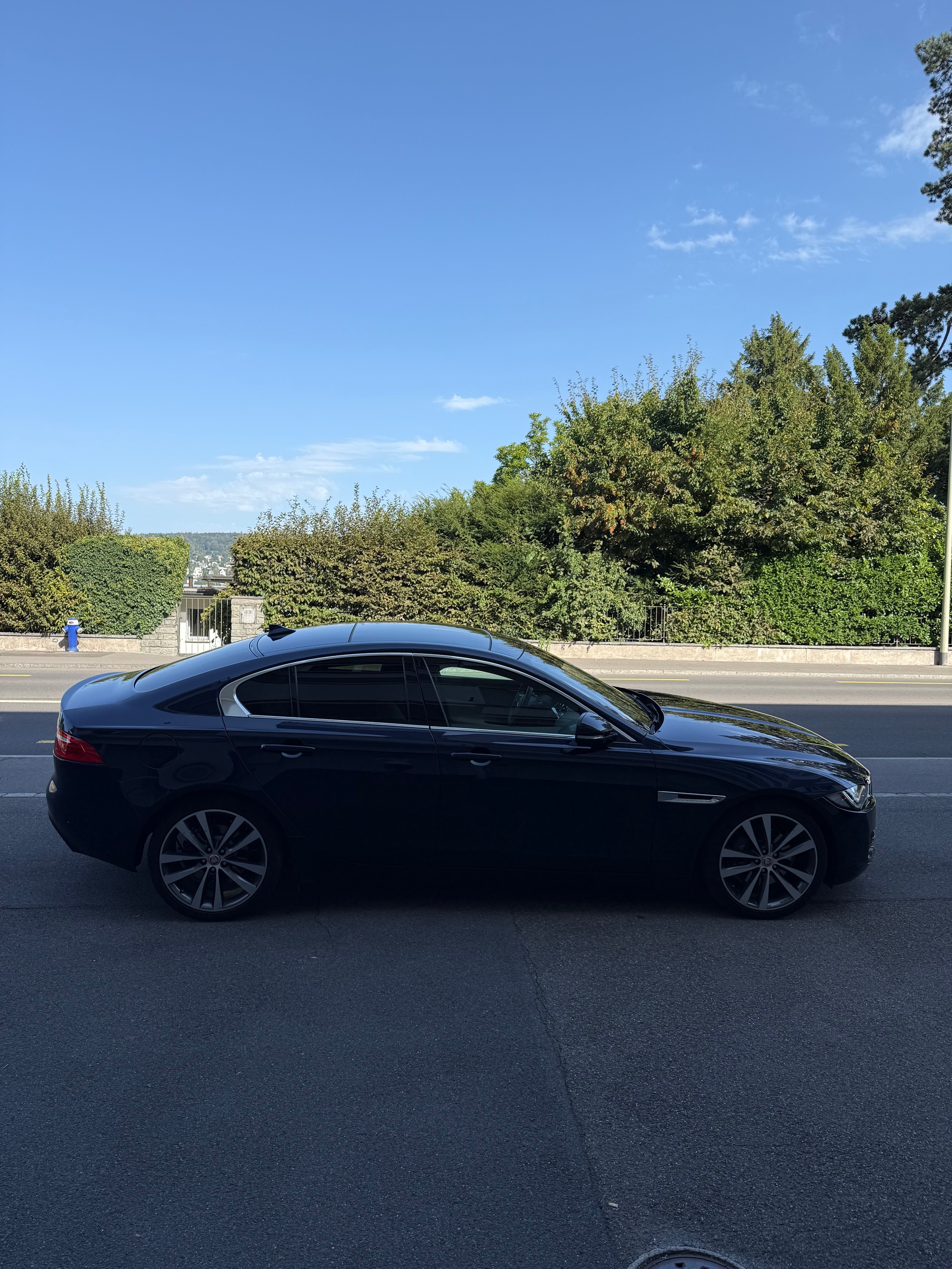 JAGUAR 2.0 D 180 Portfolio