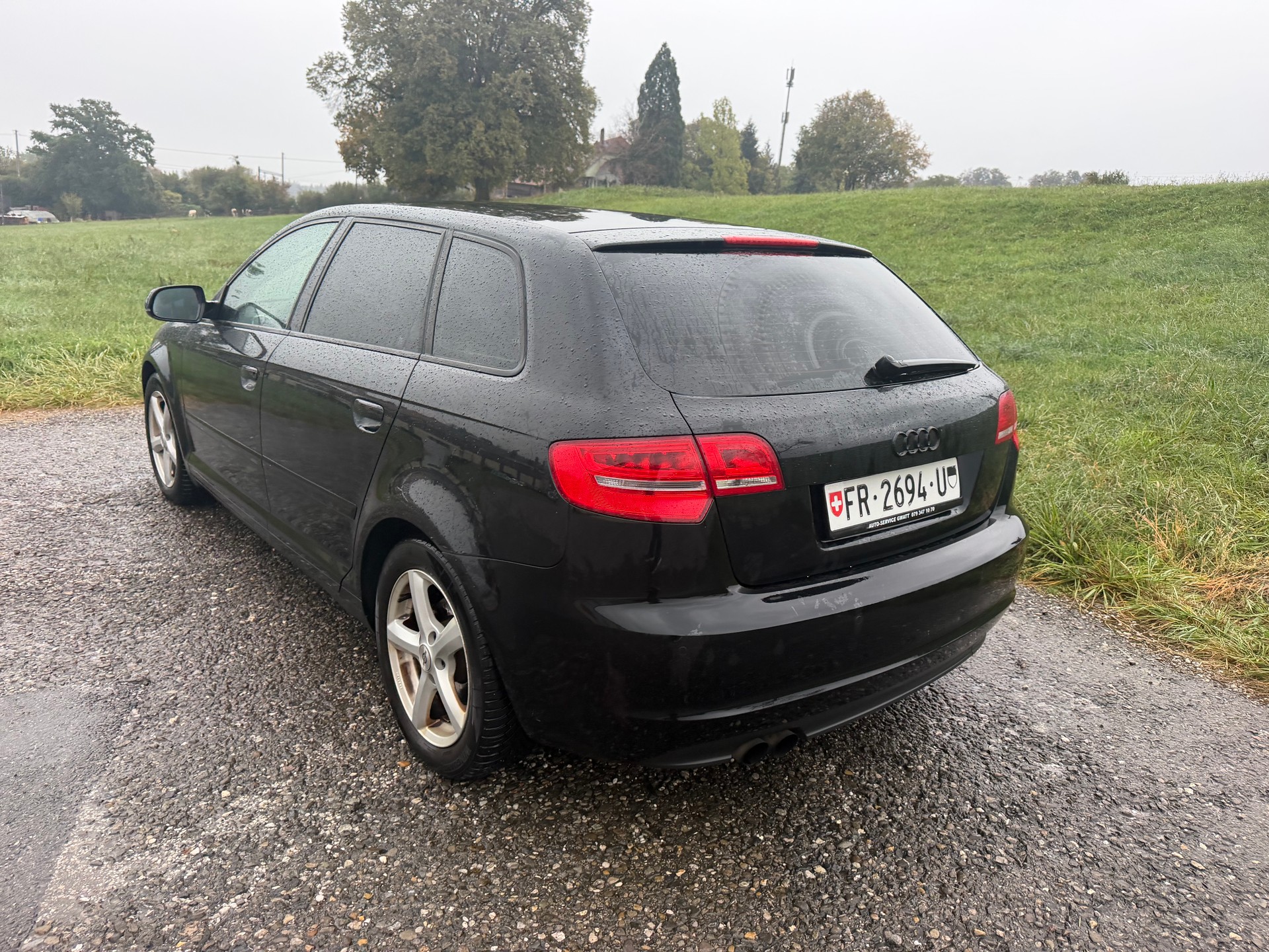 AUDI A3 Sportback 2.0 TFSI Ambition-image-9