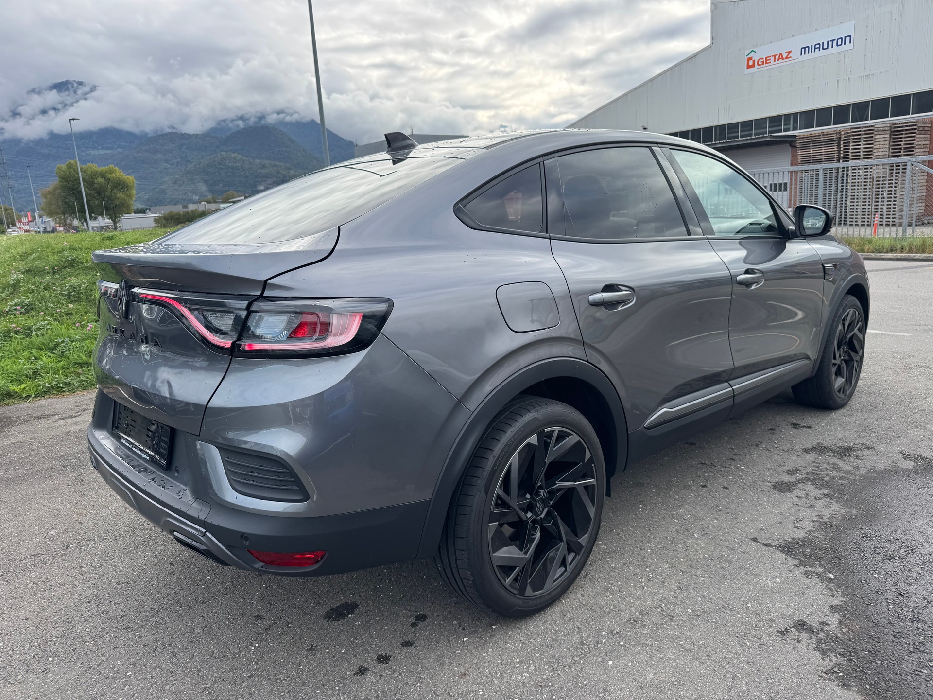 RENAULT Arkana 1.3 TCe Esprit Alpine EDC-image-5
