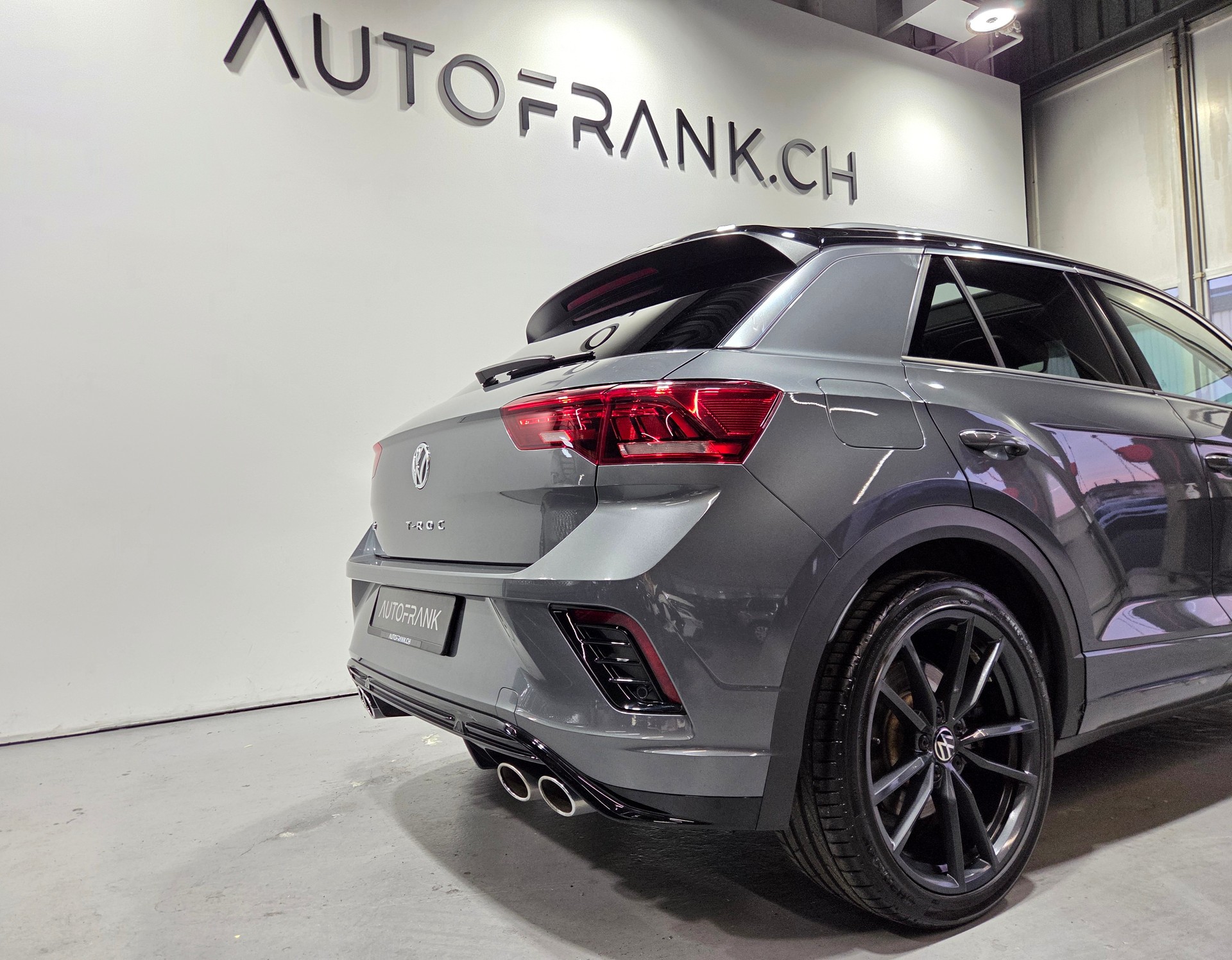 VW T-Roc 2.0 TSI R DSG 4motion-image-11