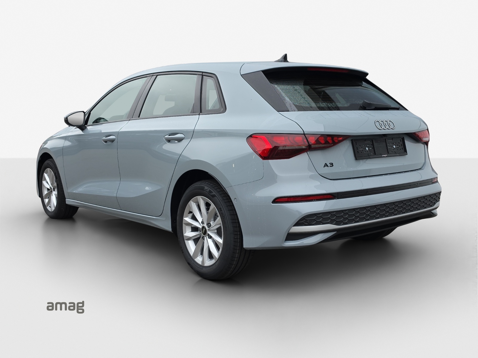 AUDI A3 Sportback TFSI 85 kW Ambition S-tronic-showroom-element-2