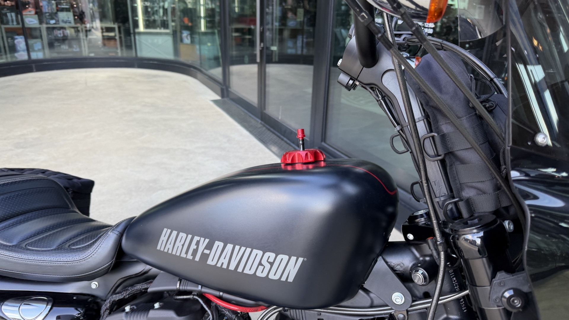HARLEY-DAVIDSON XL 1200 CX Sportster Roadster-image-4