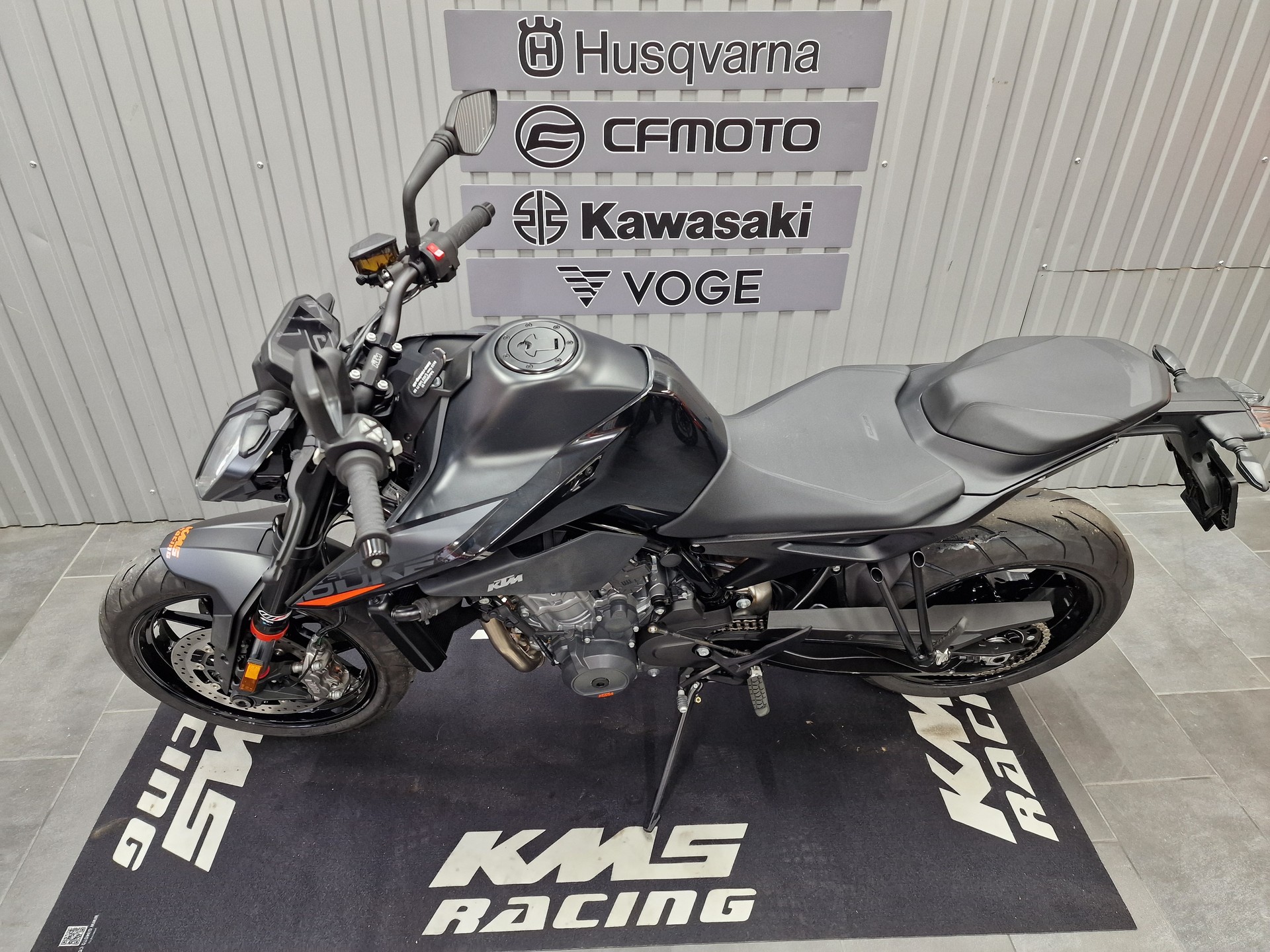 KTM 890 Duke-image-10