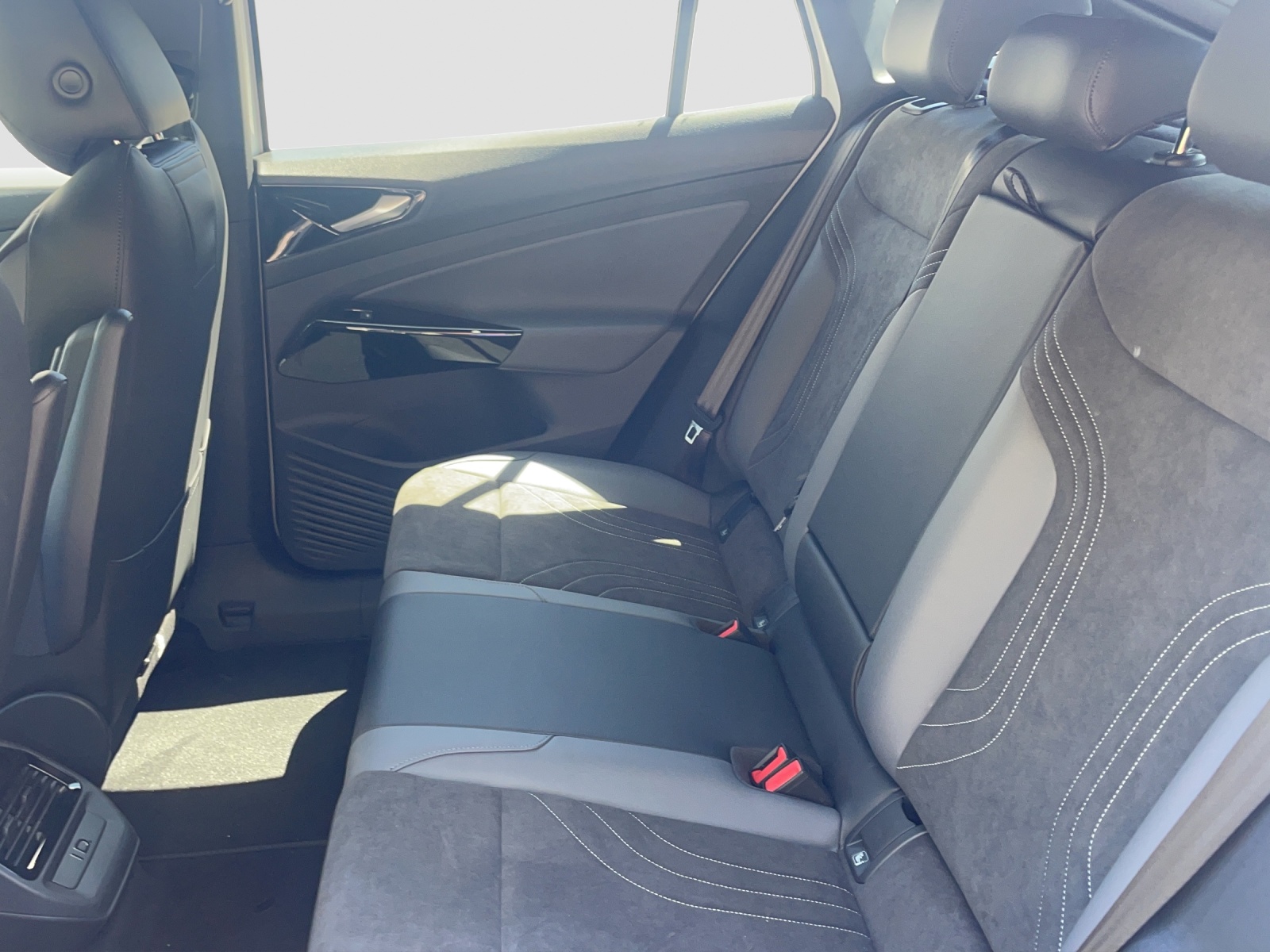 VW ID.5 Pro Performance 77 kWh-image-13