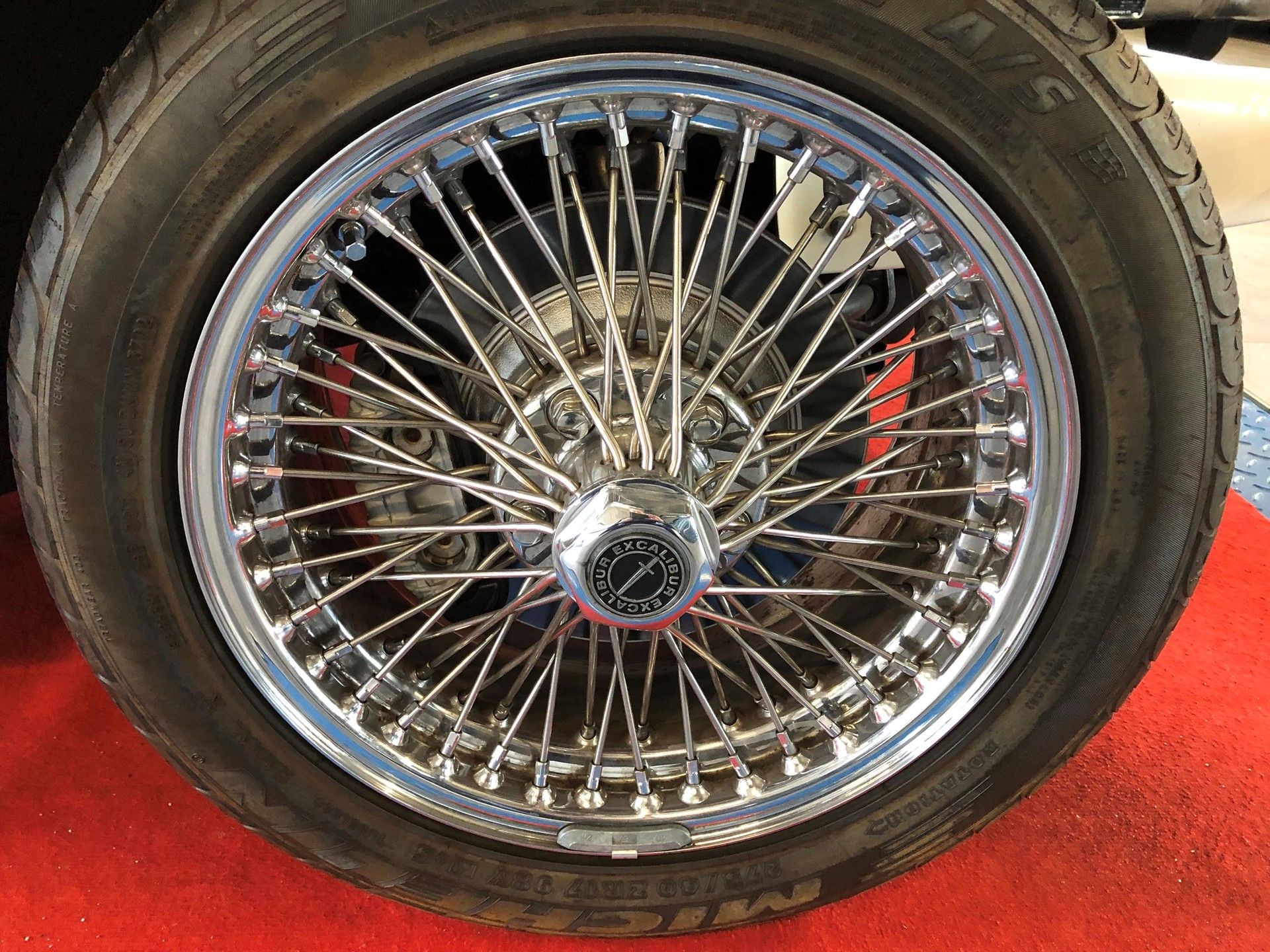 EXCALIBUR Roadster Limited Edition 18 / 100-showroom-element-2
