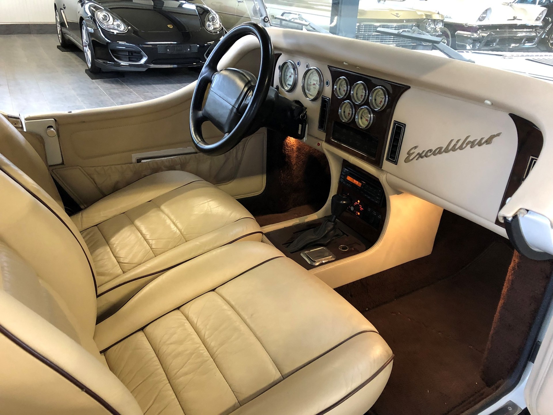 EXCALIBUR Roadster Limited Edition 18 / 100-image-12