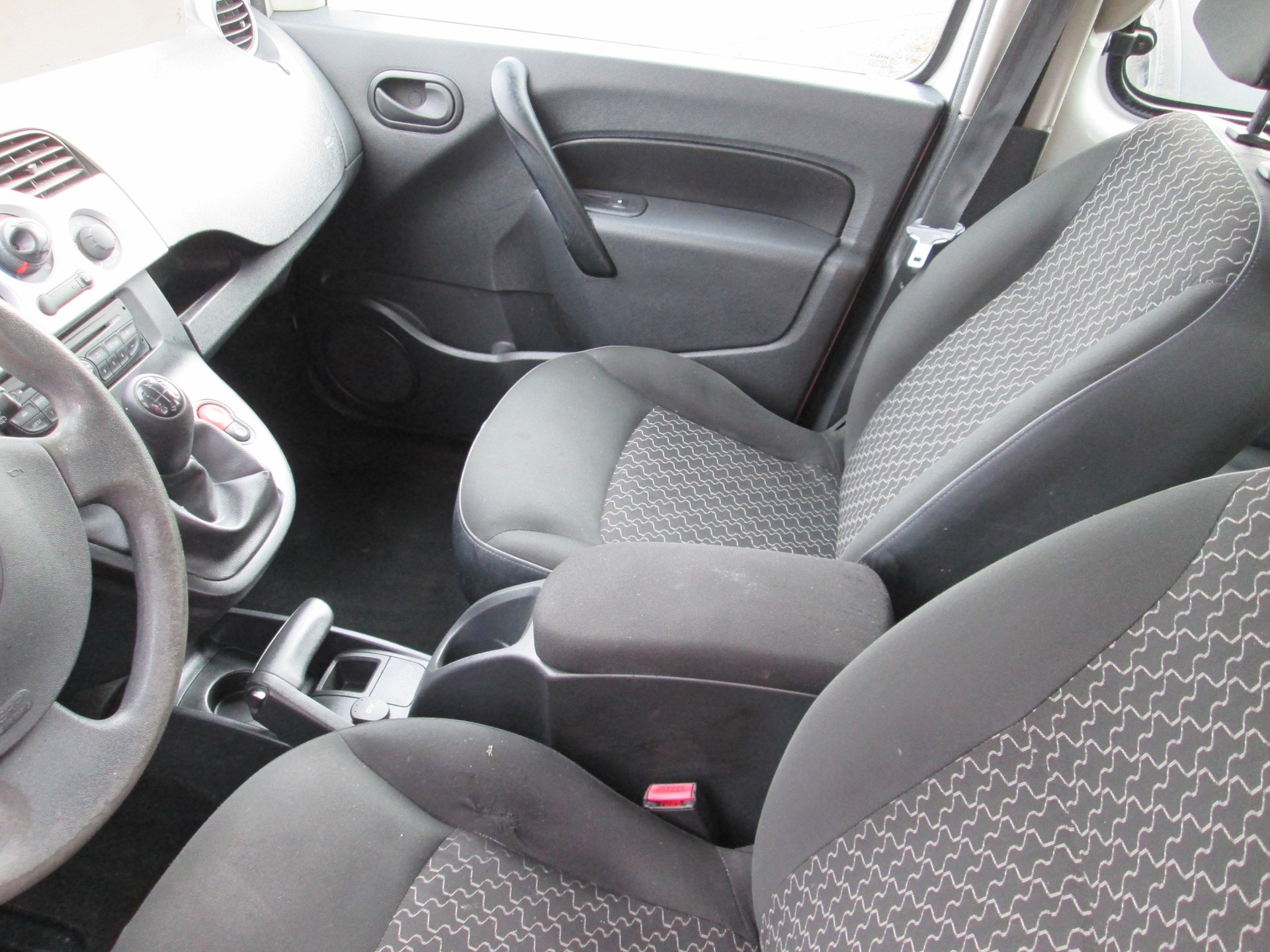RENAULT Kangoo 1.6 16V Expression-image-4