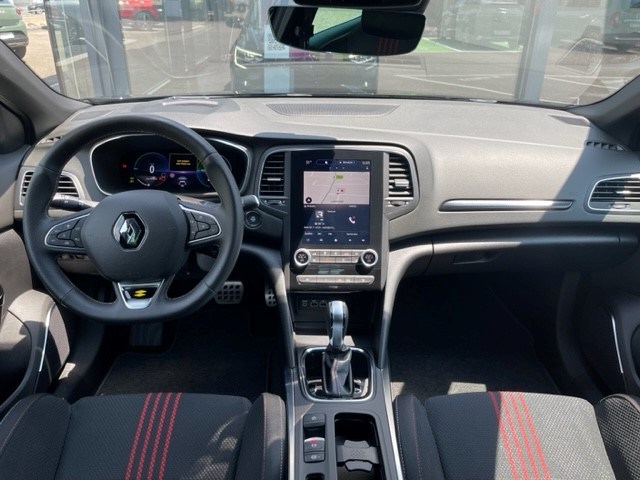 RENAULT Mégane 1.6 E-Tech Plug-in R.S.-image-9