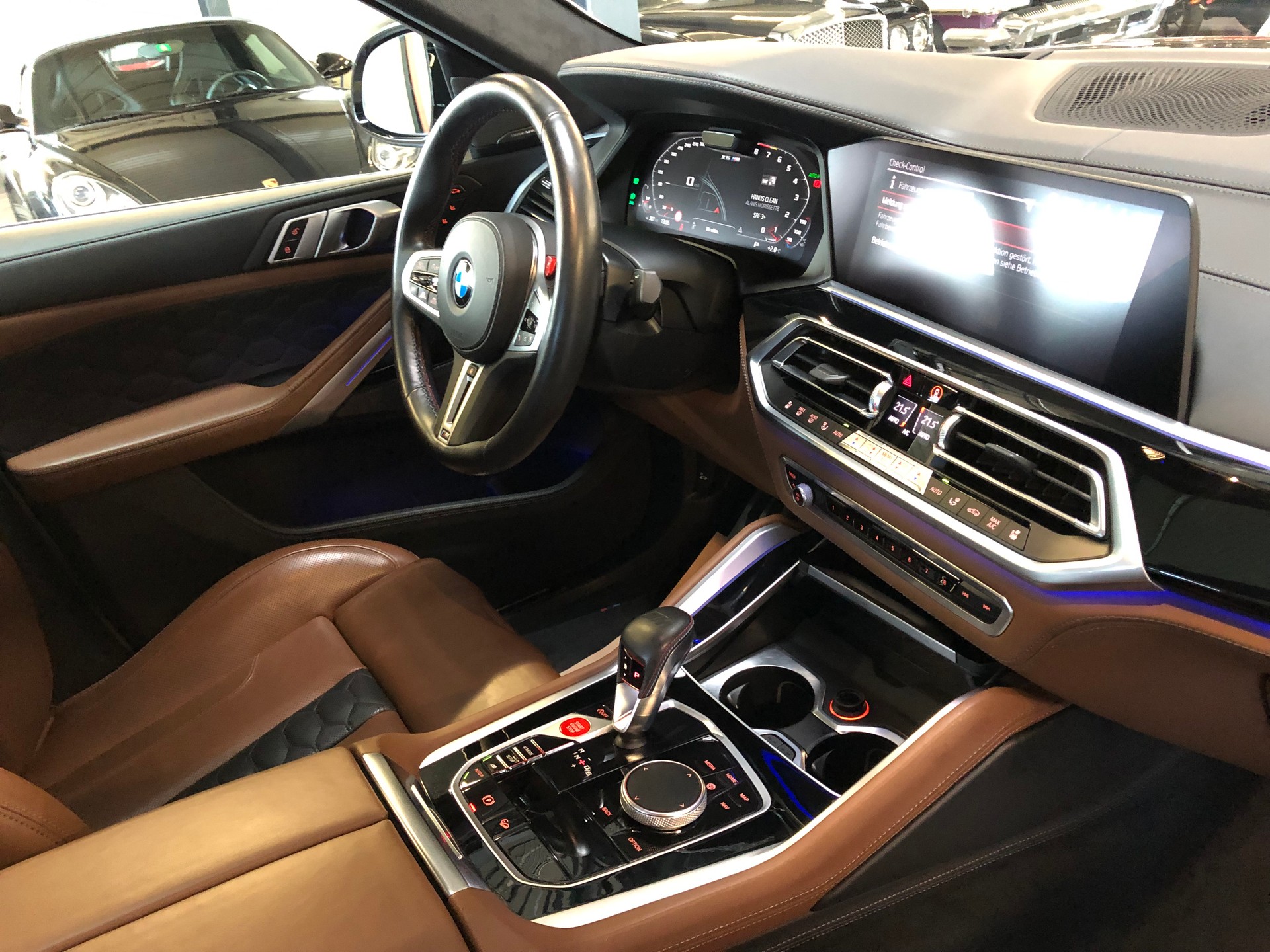 BMW X6M Steptronic M Competition-image-15