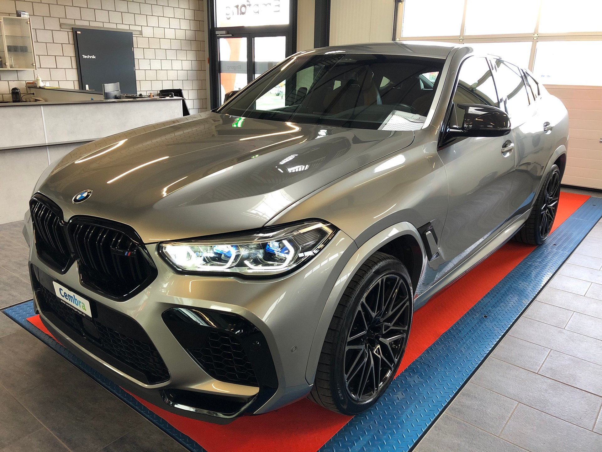 BMW X6M Steptronic M Competition-image-4