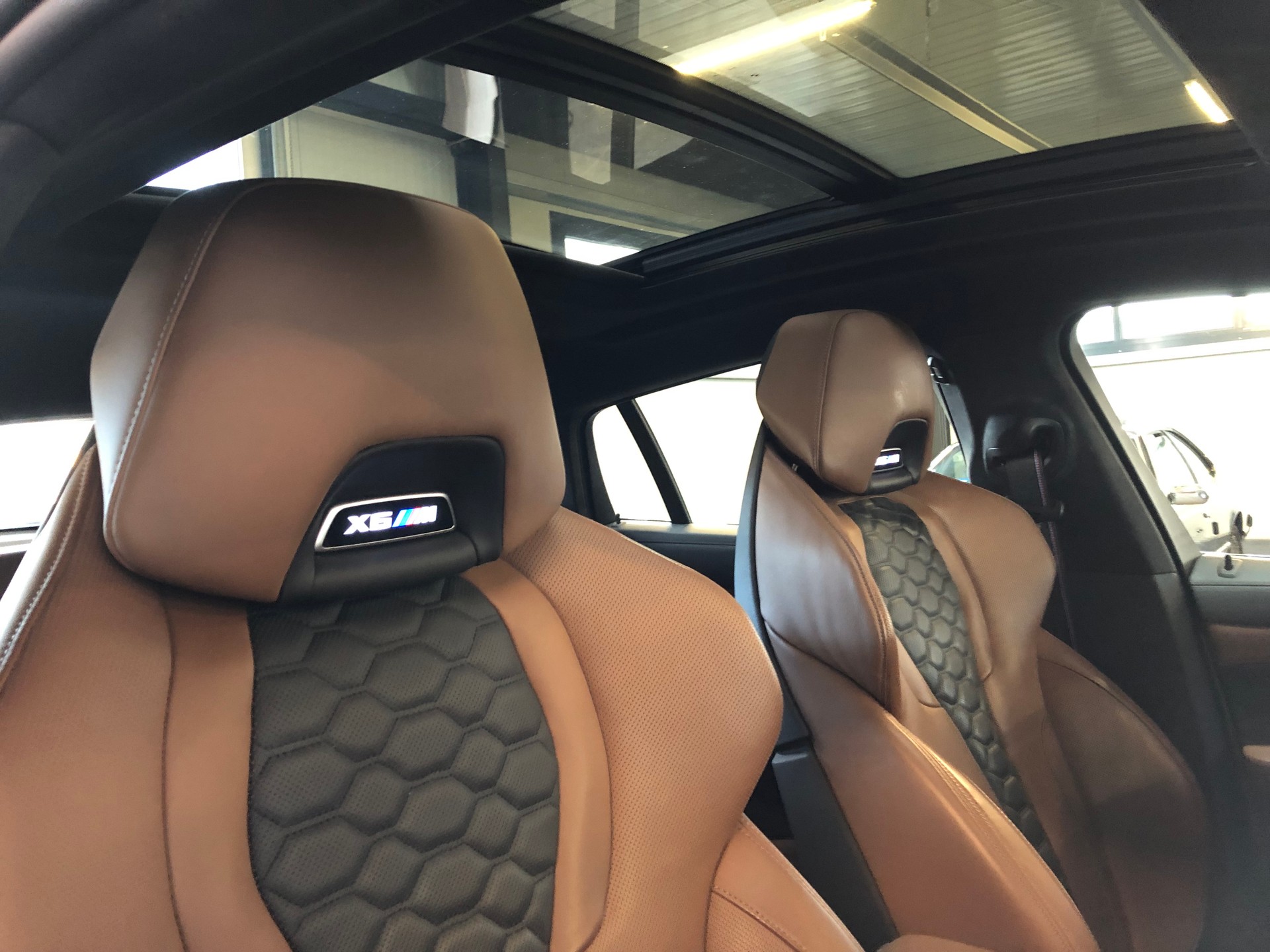 BMW X6M Steptronic M Competition-image-14