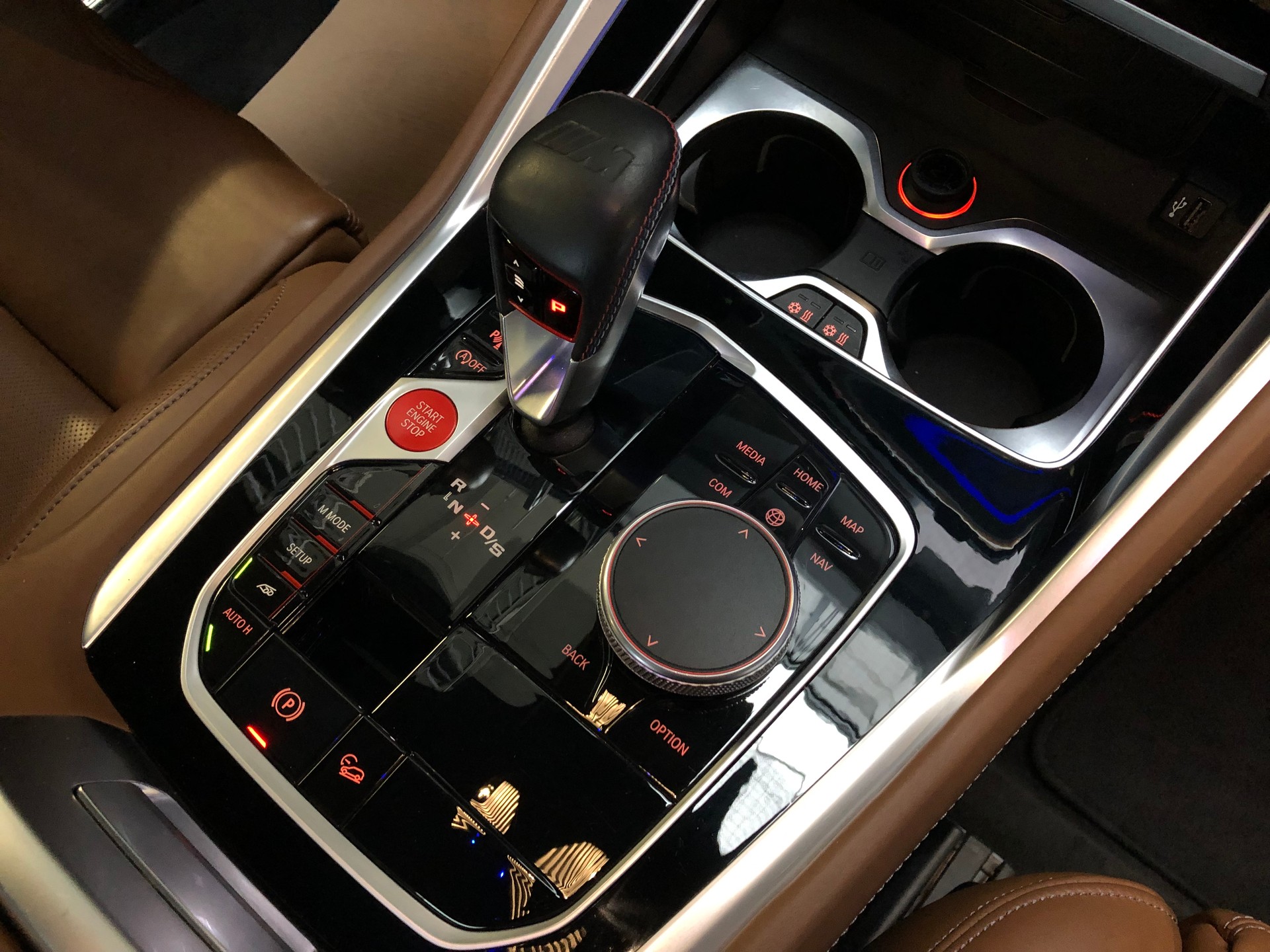 BMW X6M Steptronic M Competition-image-17