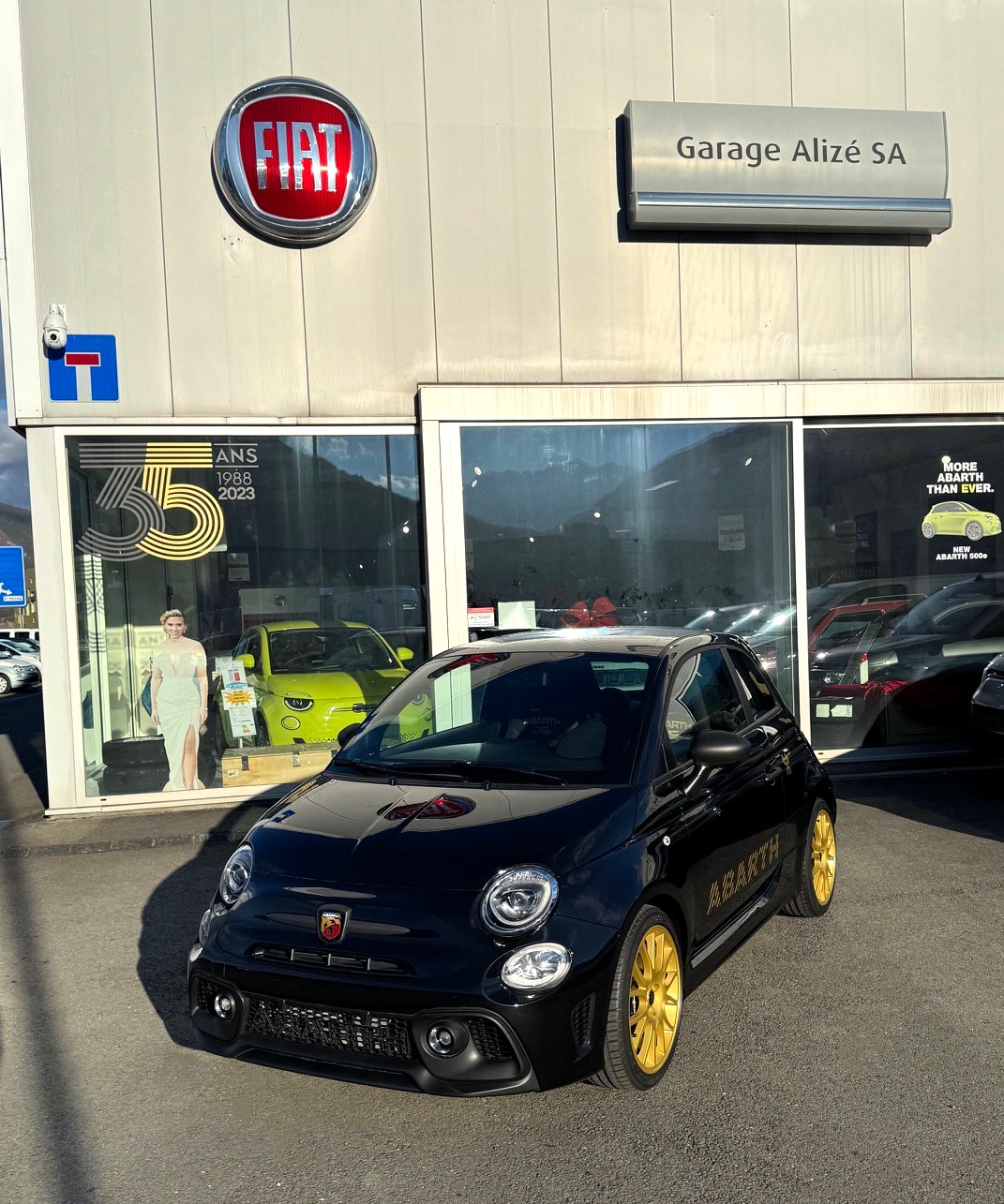 FIAT 695 1.4 16V Turbo Abarth 75e Anniversario