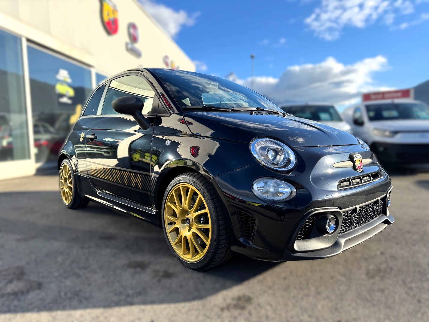 FIAT 695 1.4 16V Turbo Abarth 75e Anniversario-image-6