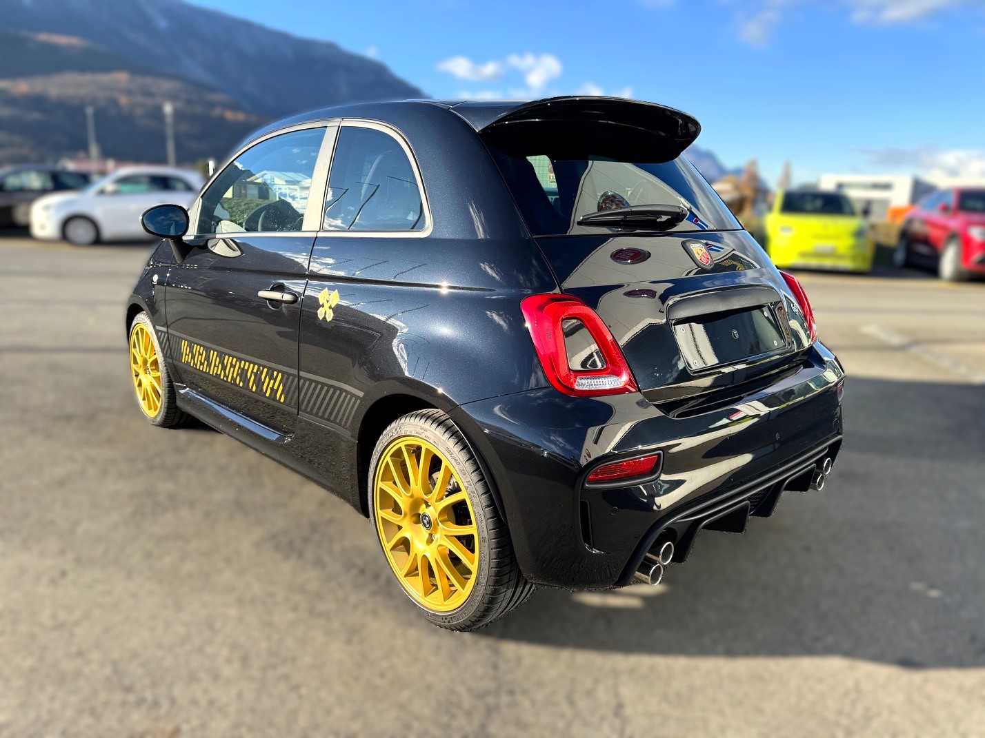 FIAT 695 1.4 16V Turbo Abarth 75e Anniversario-showroom-element-3