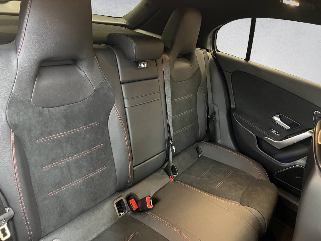 MERCEDES-BENZ A 45 S AMG 4matic+-image-13