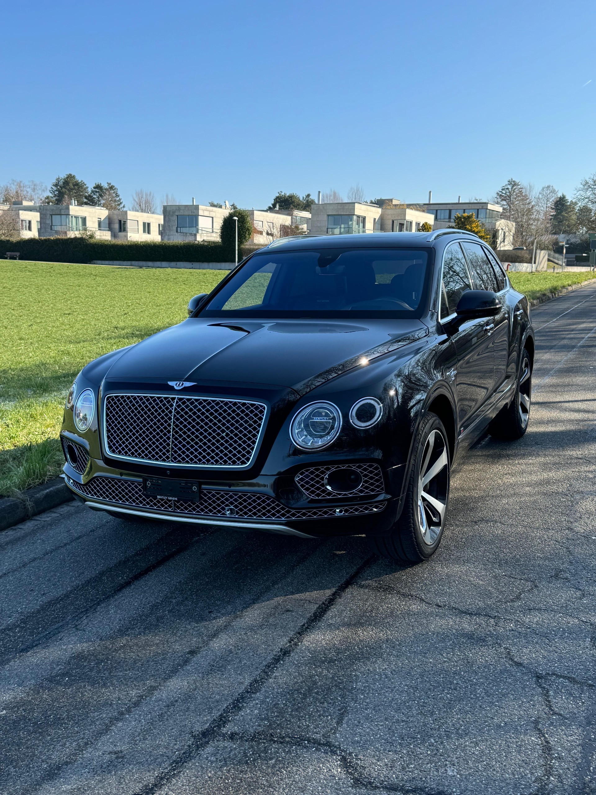 BENTLEY Bentayga W12 First Edition-image-2