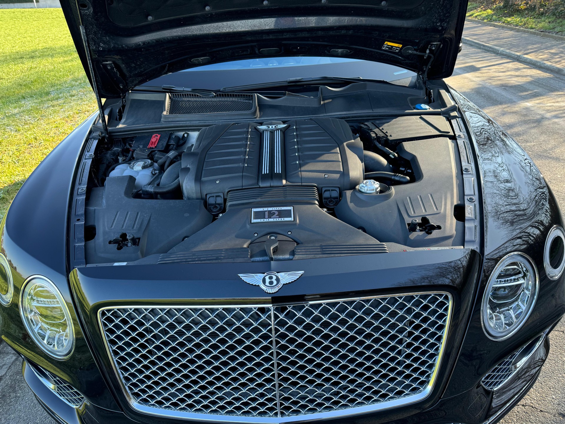 BENTLEY Bentayga W12 First Edition-image-23