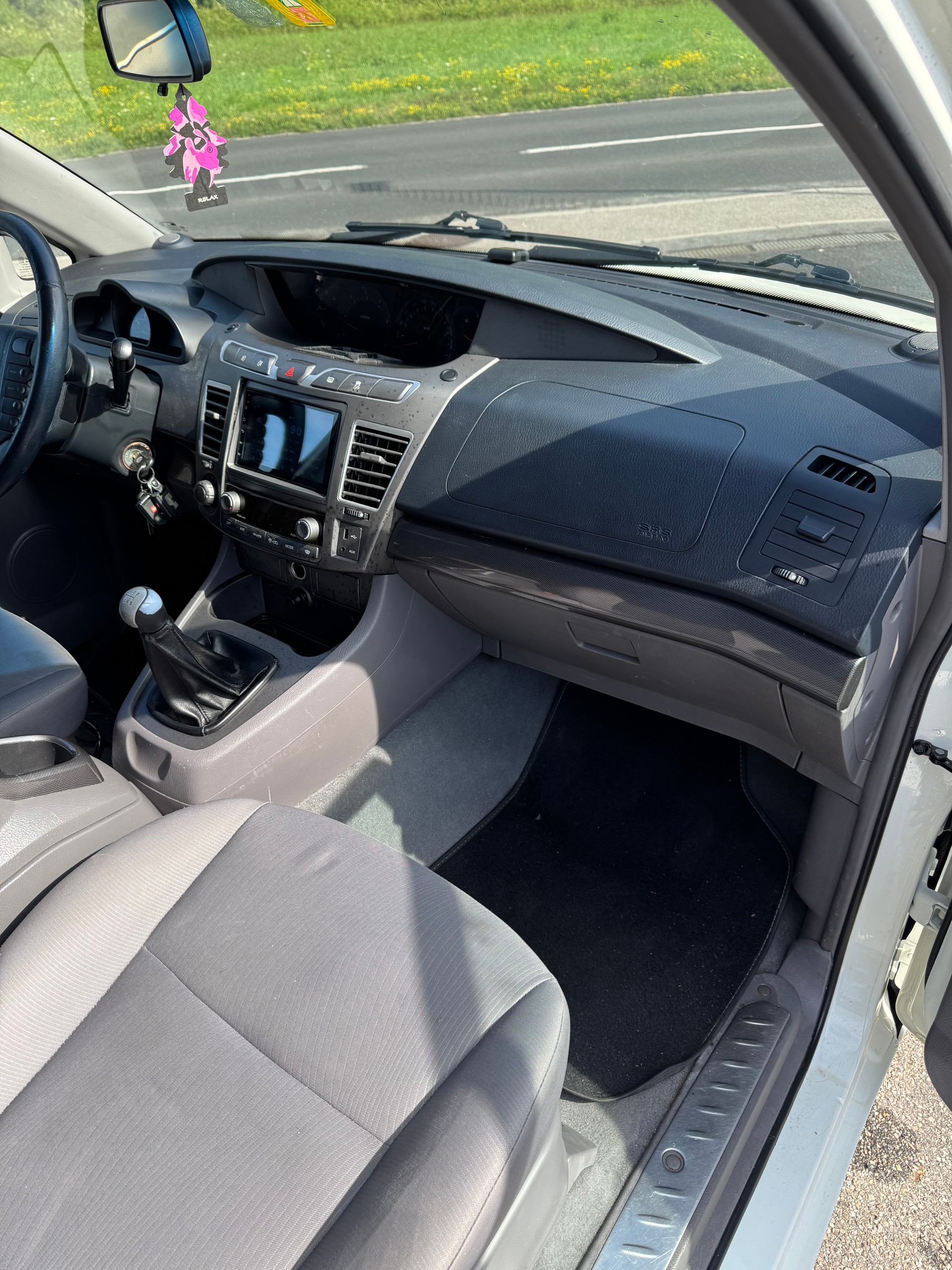 KGM-SsangYong Rodius SV200 e-XDi Quartz 2WD-image-9