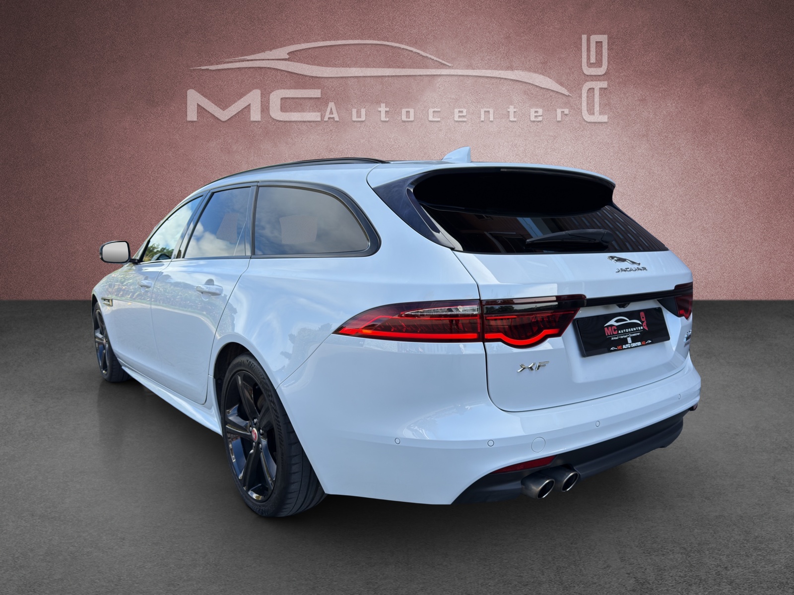 JAGUAR XF Sportbrake 20d R-Sport AWD Automatic-image-2
