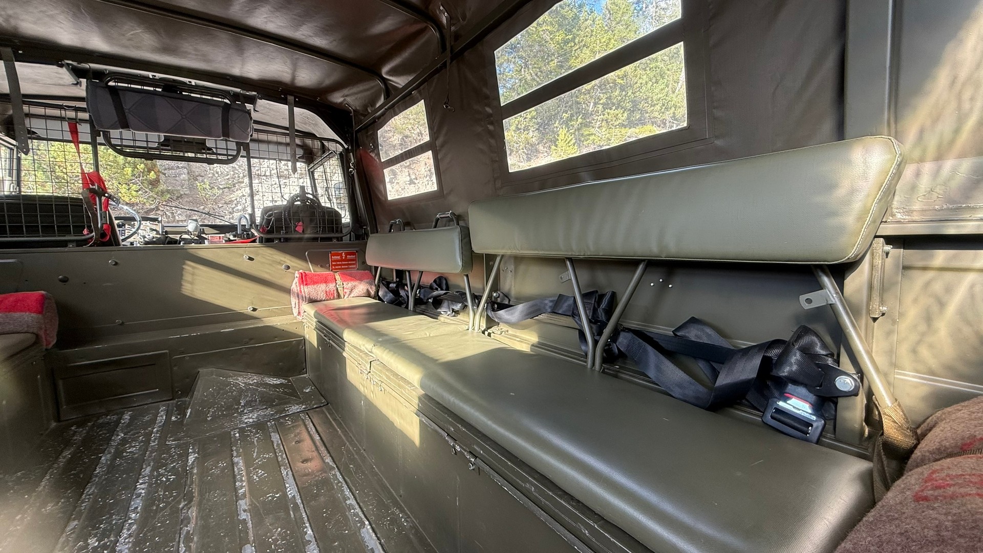 PINZGAUER Steyer Puch Pinzgauer 710M 10-Plätzer, Brücke mit Blachenverdeck-image-12