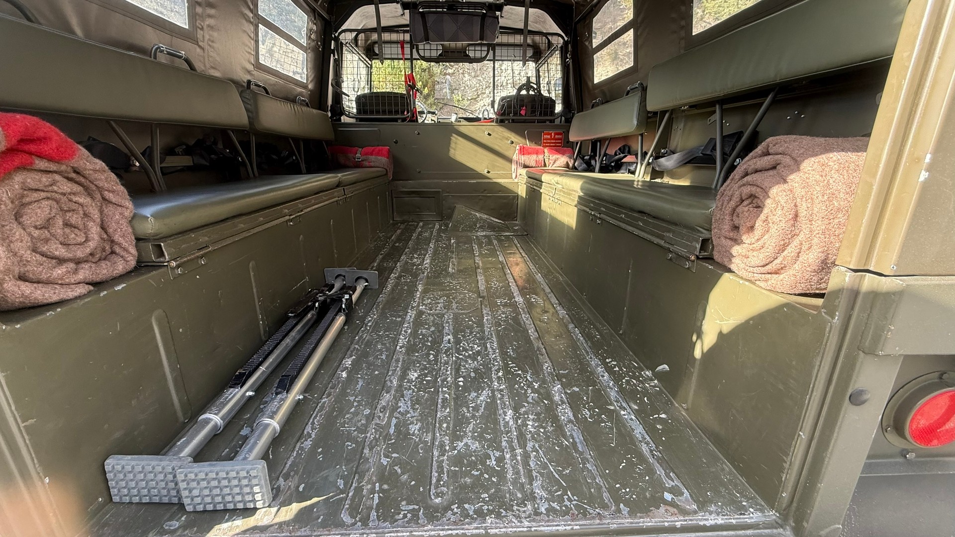 PINZGAUER Steyer Puch Pinzgauer 710M 10-Plätzer, Brücke mit Blachenverdeck-image-10