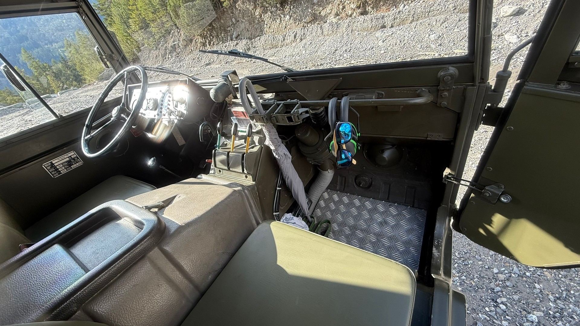 PINZGAUER Steyer Puch Pinzgauer 710M 10-Plätzer, Brücke mit Blachenverdeck-image-7