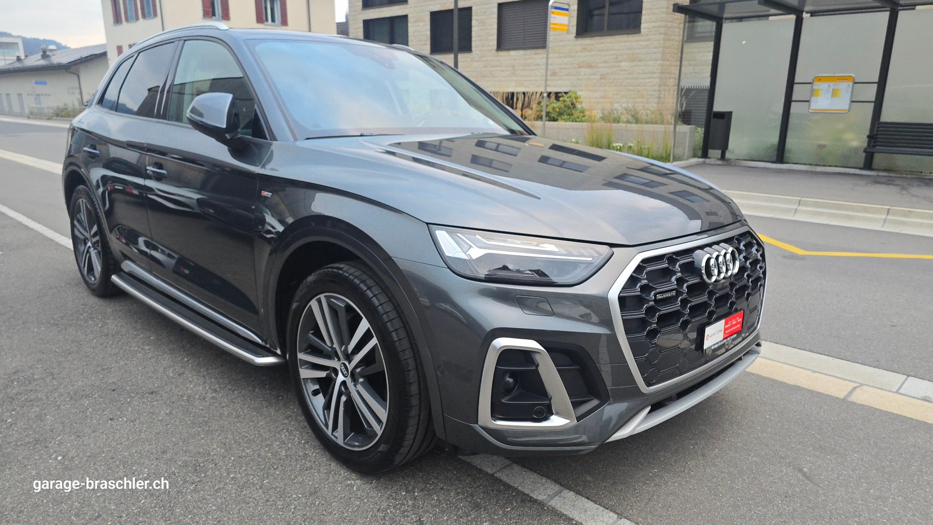 AUDI Q5 40 TDI S-line quattro S-tronic-showroom-element-1