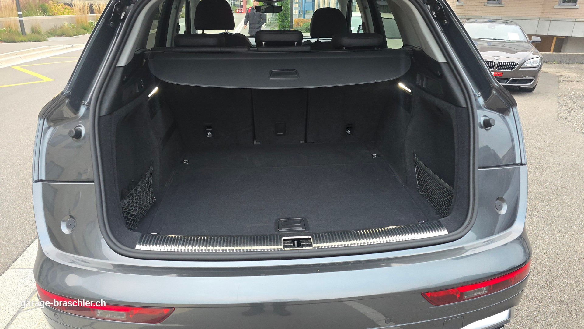 AUDI Q5 40 TDI S-line quattro S-tronic-image-19
