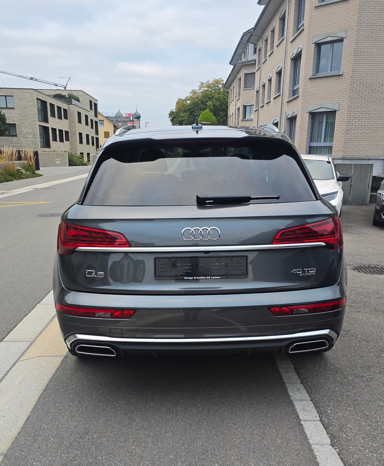 AUDI Q5 40 TDI S-line quattro S-tronic-image-8