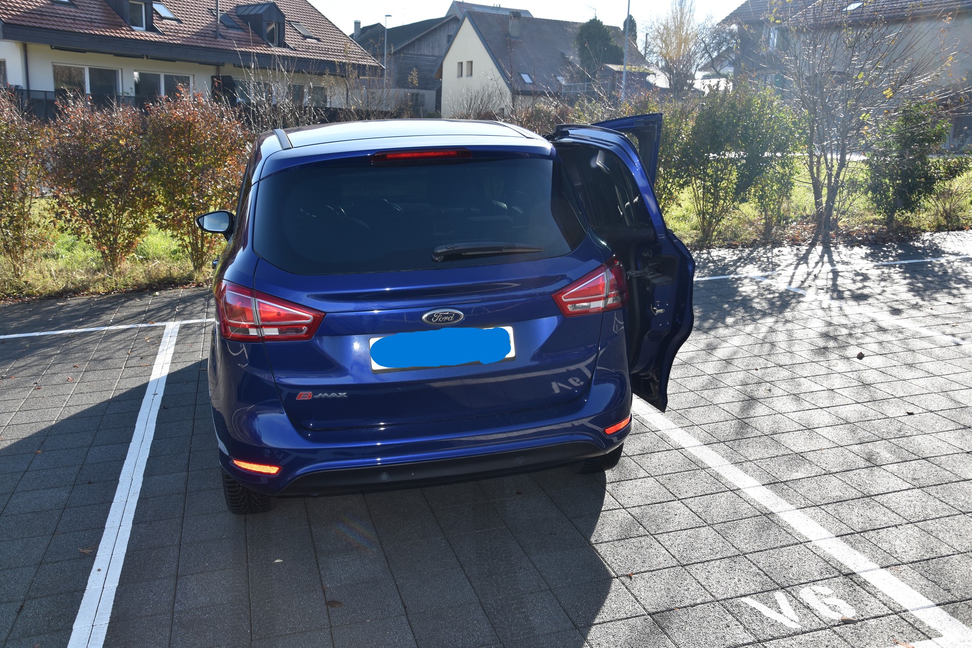 FORD B-Max 1.0 SCTi Titanium-image-2
