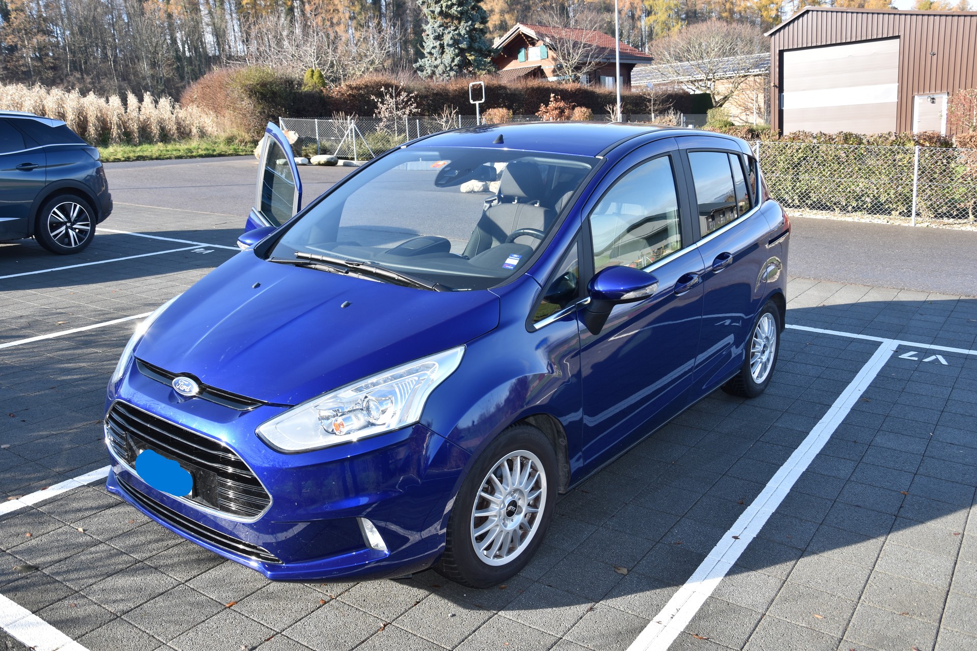 FORD B-Max 1.0 SCTi Titanium-image-1