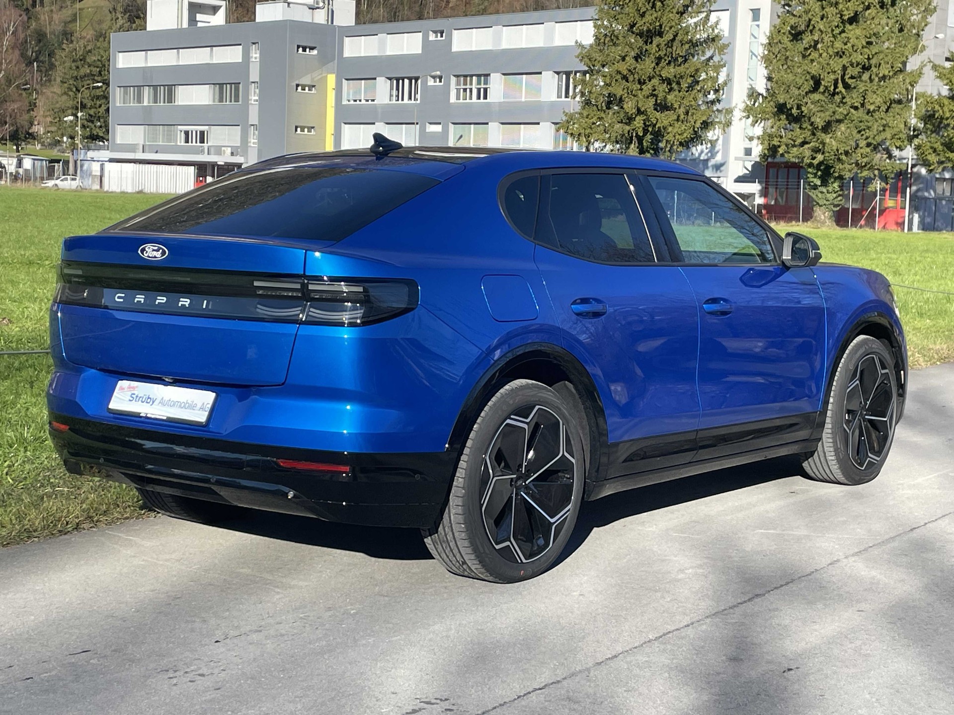 FORD Capri Extended Range Premium-image-5