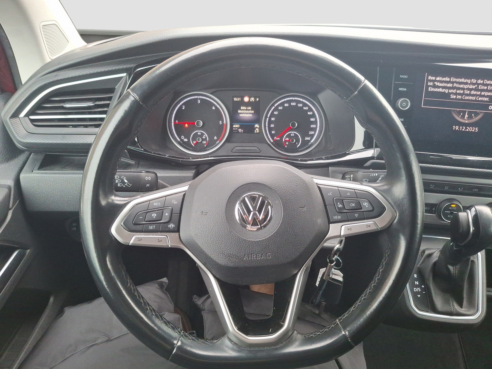 VW T6.1 Multivan 2.0 TDI Trendline Liberty DSG-image-11