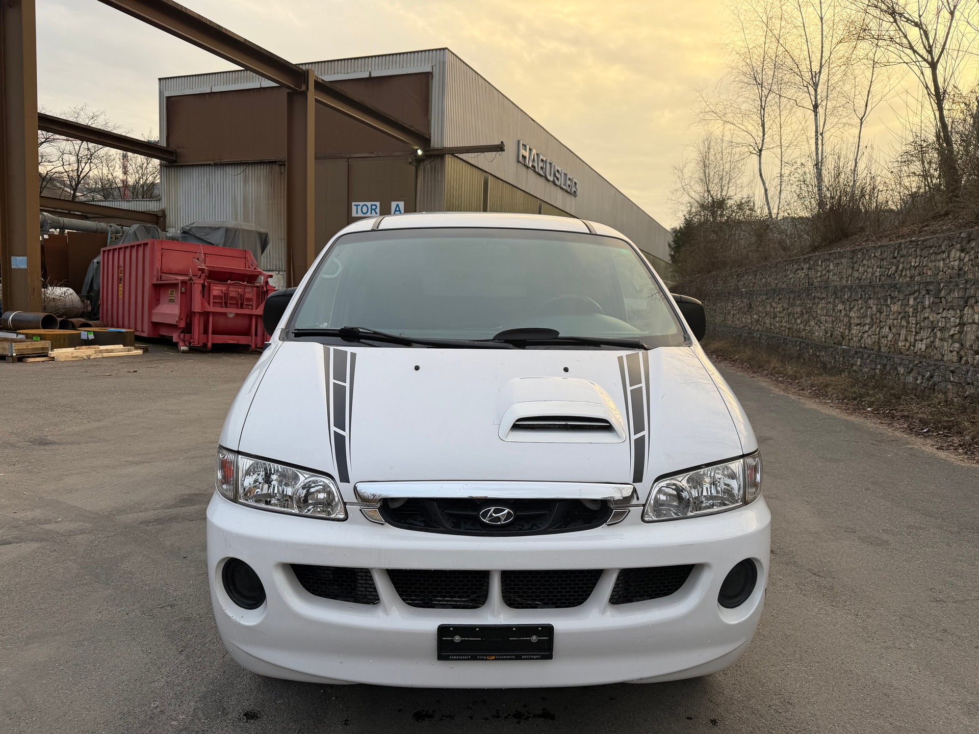 HYUNDAI H-1 Deluxe 2.5TDI-image-1