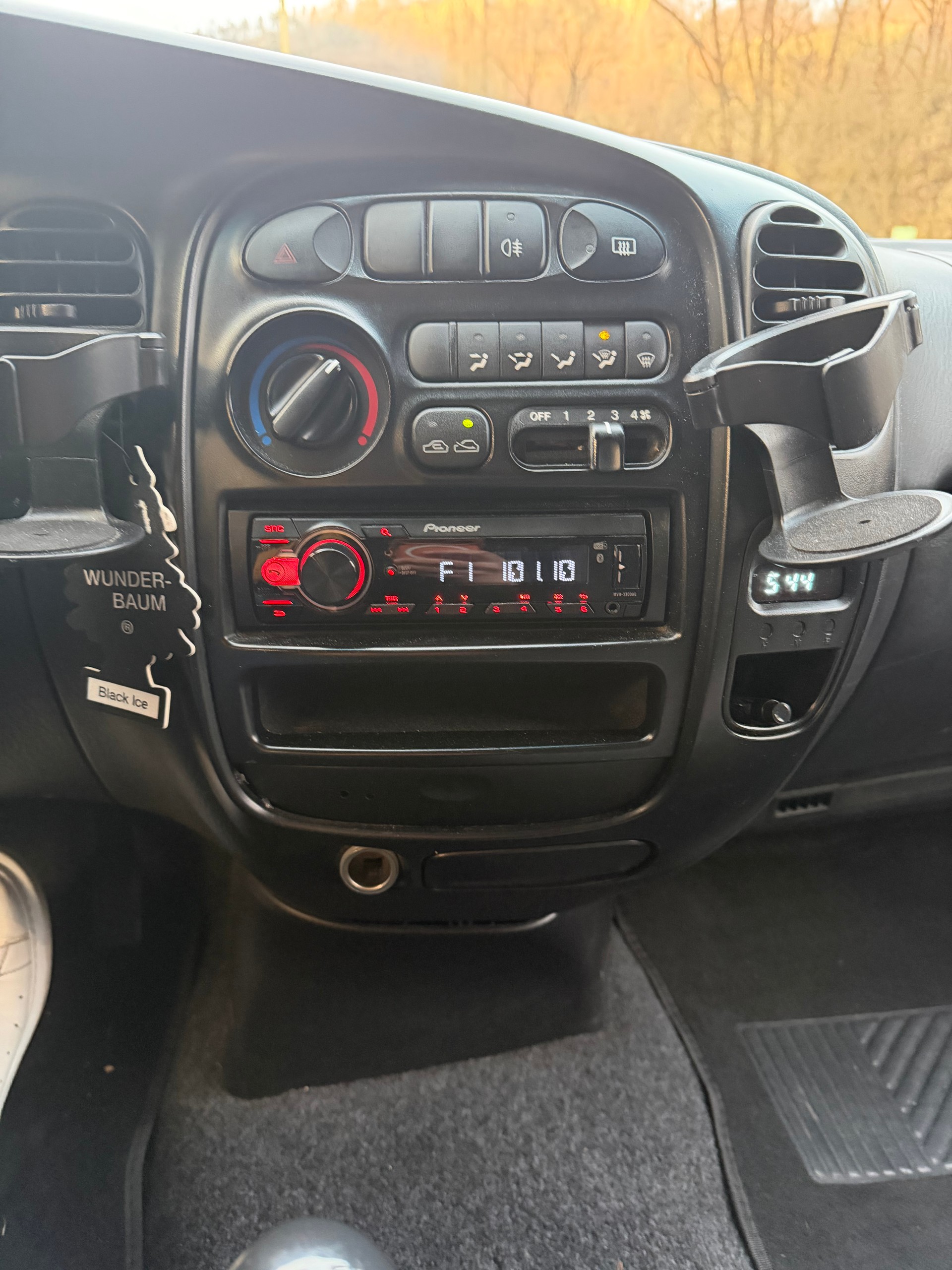 HYUNDAI H-1 Deluxe 2.5TDI-image-8