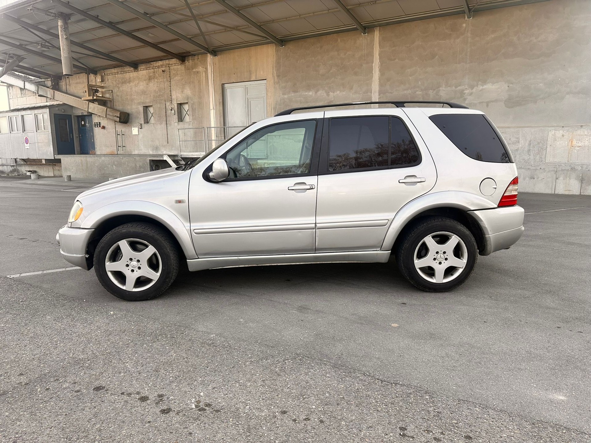 MERCEDES-BENZ ML 55 AMG Automatic-image-1