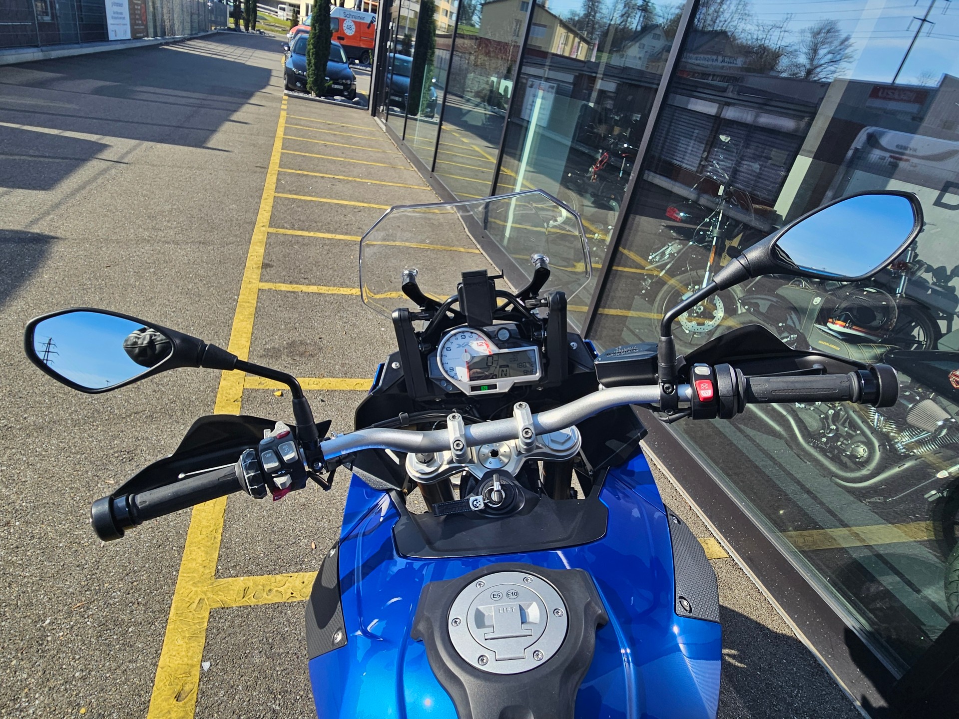 BMW S 1000 XR ABS-image-2