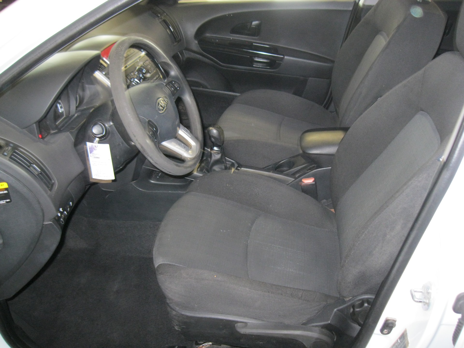 KIA Cee'd Sporty Wagon 1.4 16V Basic-image-5
